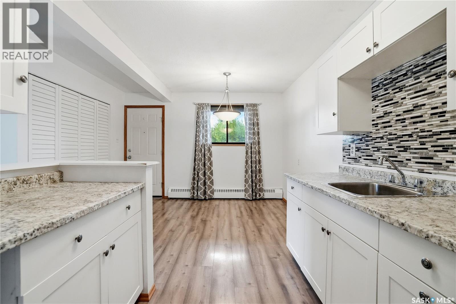 105 2511 Neff Road E Property Photo 8