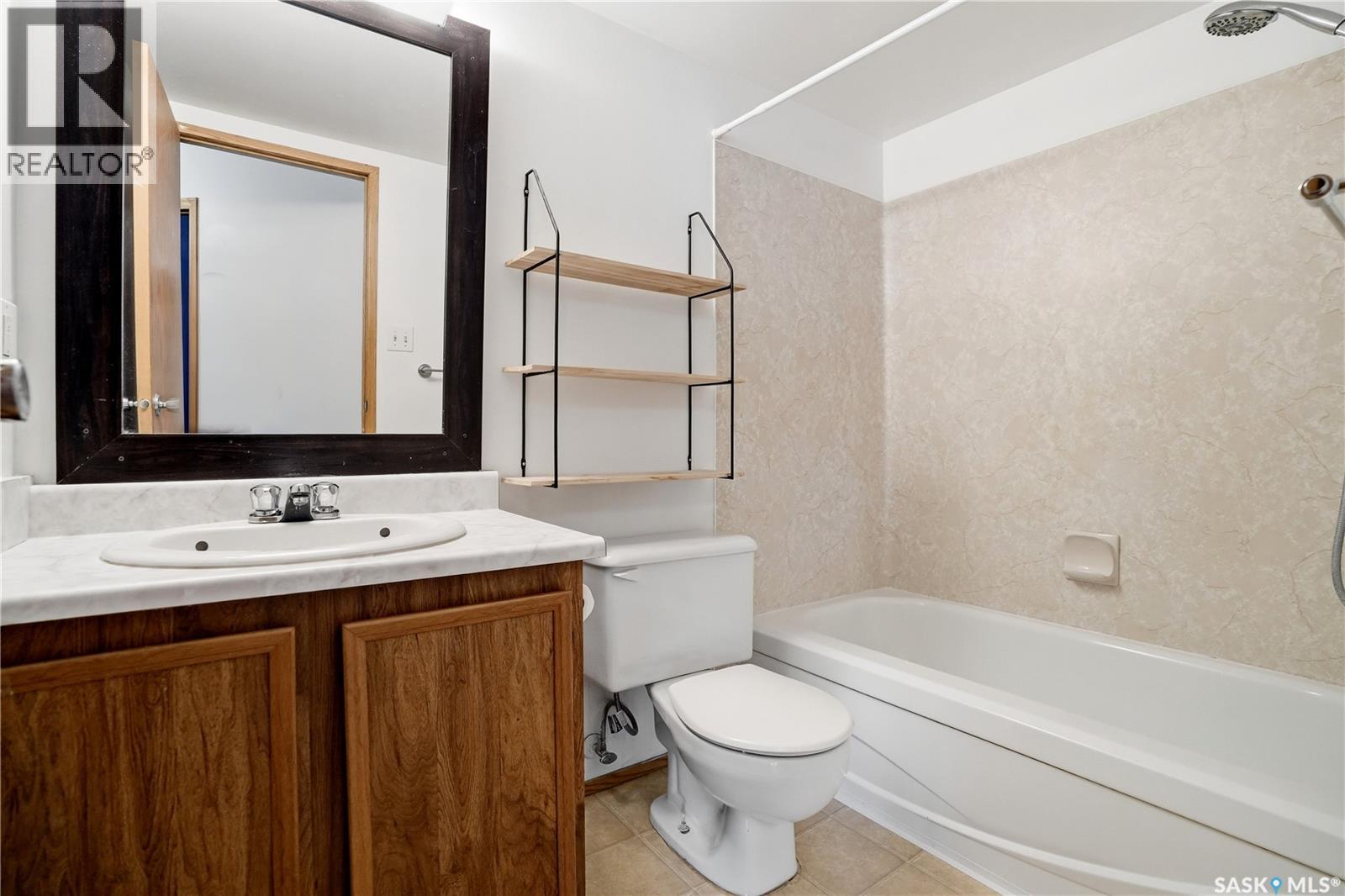 105 2511 Neff Road E Property Photo 18