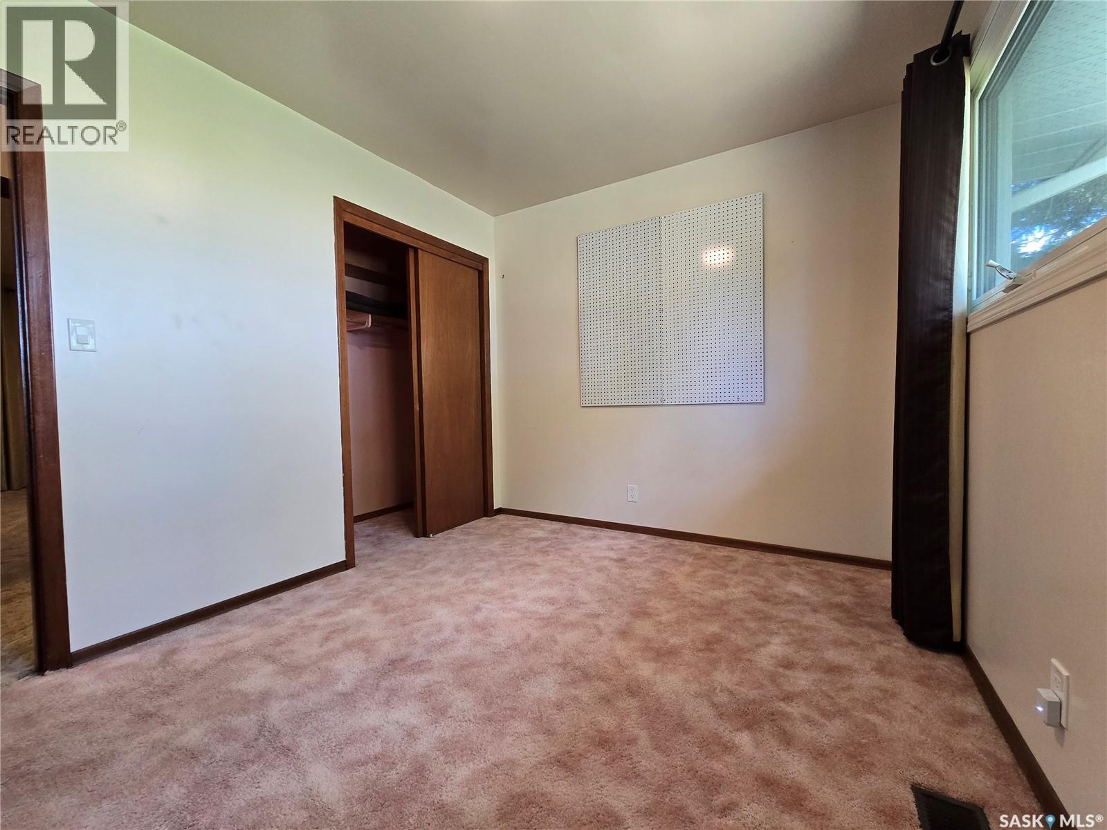 222 Torbay Street Property Photo 13