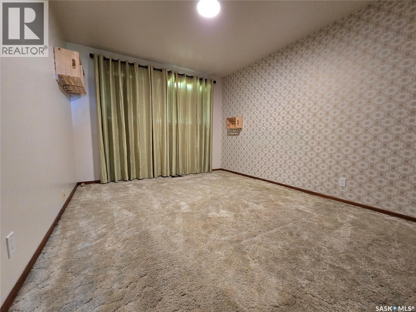 222 Torbay Street Property Photo 14