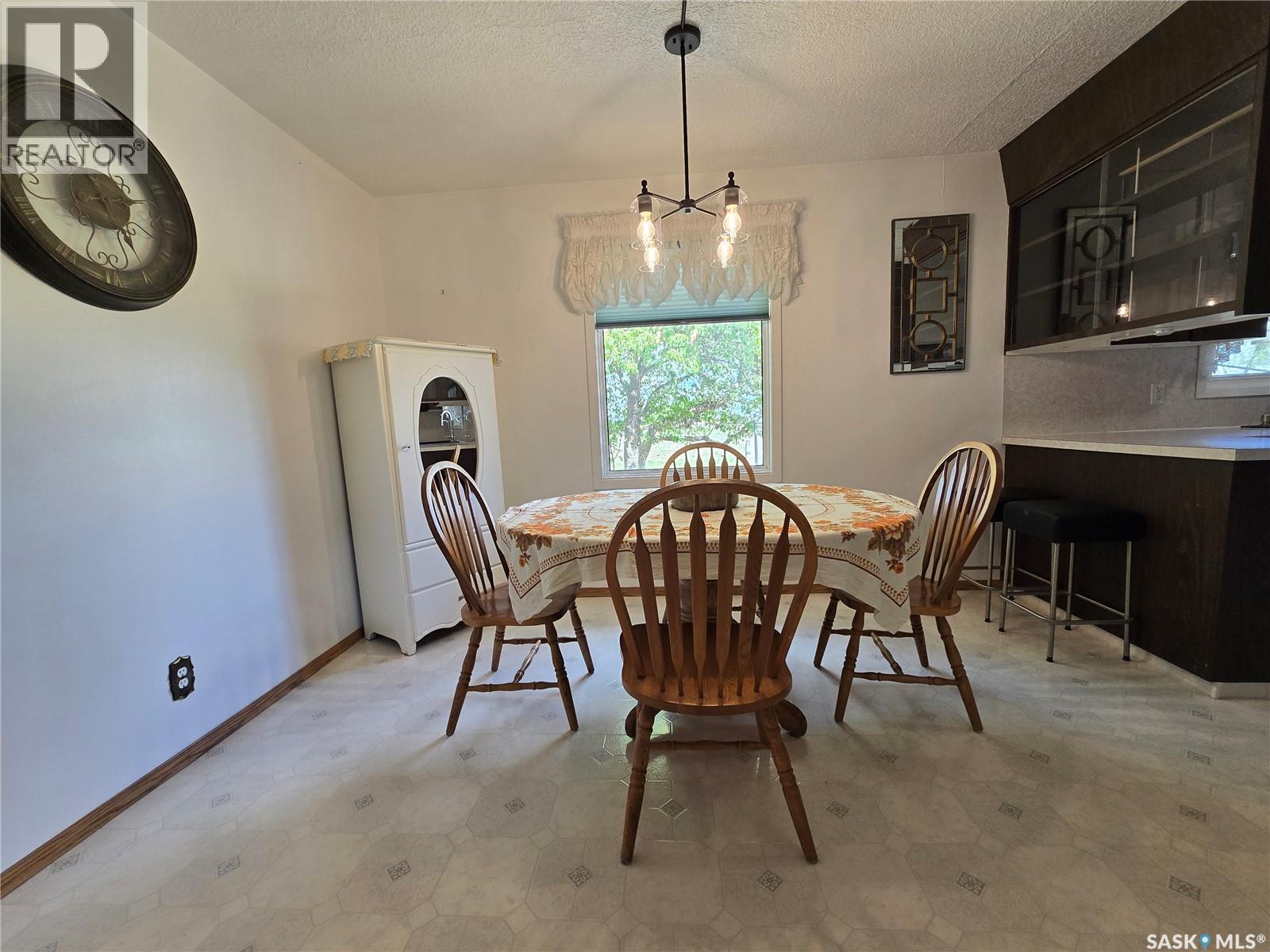 222 Torbay Street Property Photo 16