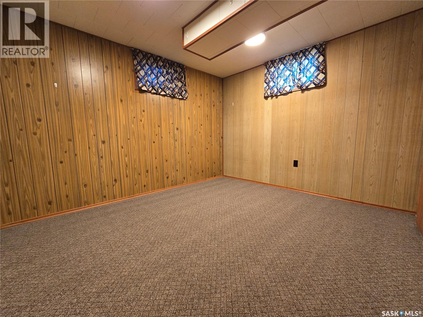222 Torbay Street Property Photo 23