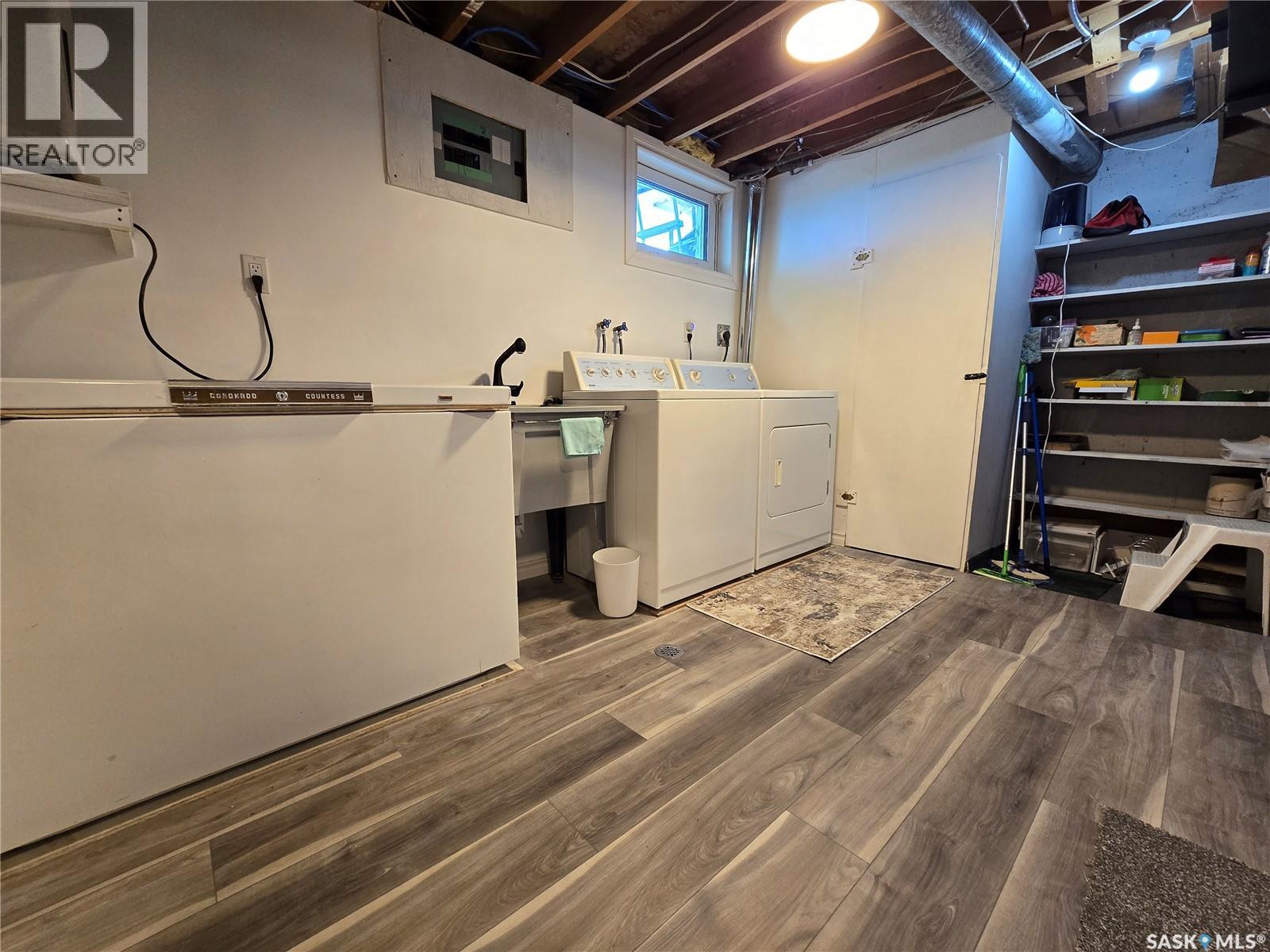 222 Torbay Street Property Photo 26