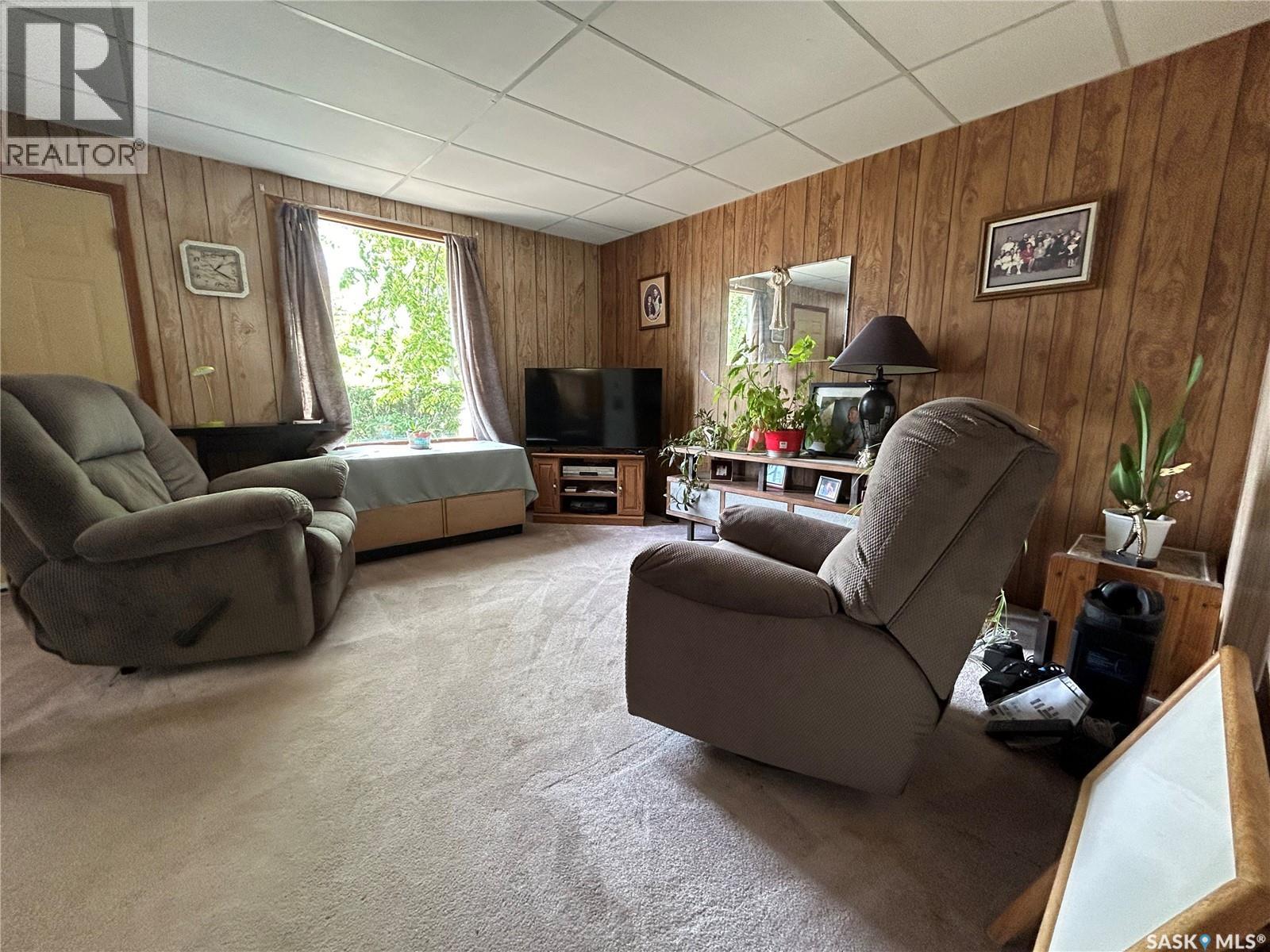 829 King Street Property Photo 7