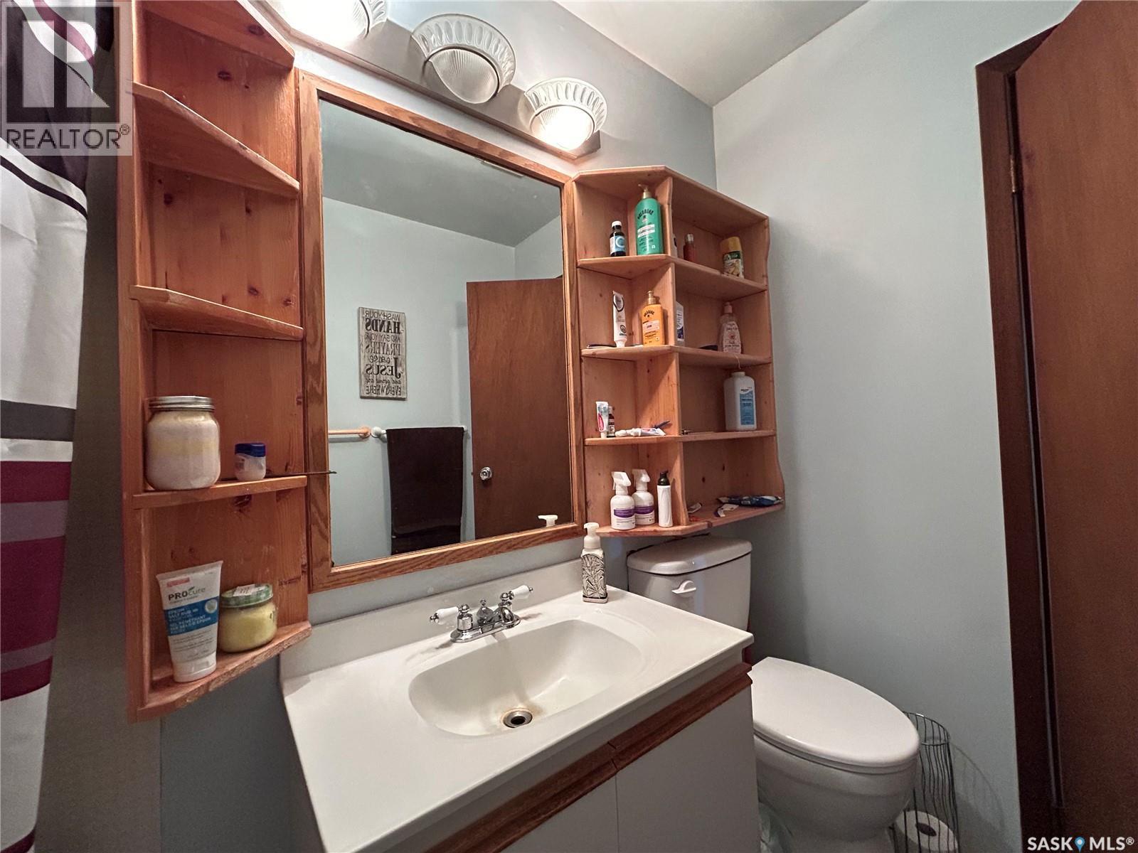 829 King Street Property Photo 15