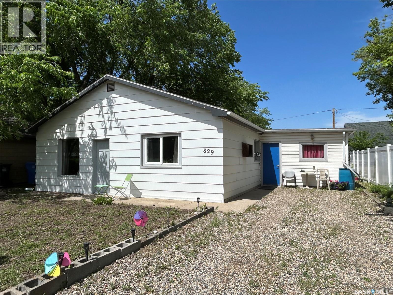 829 King Street Property Photo 23
