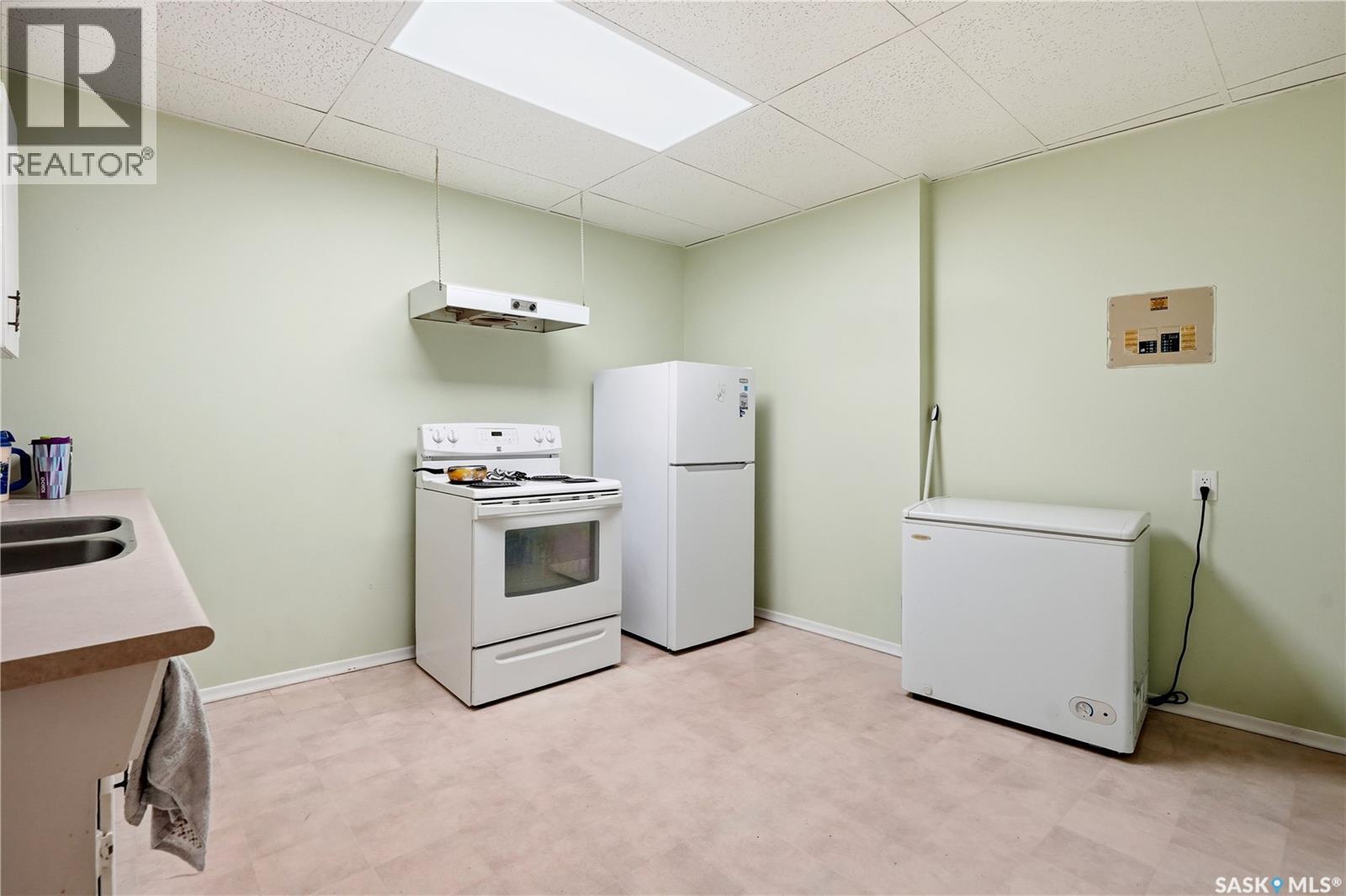 110 Main Street N Property Photo 65