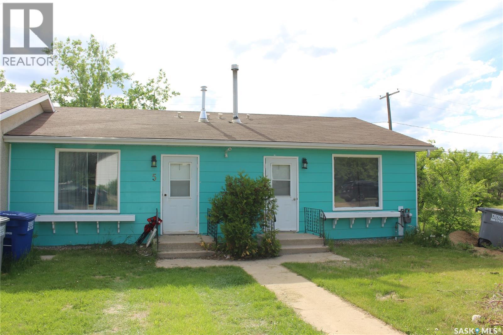 810 8th Street Property Photo 2