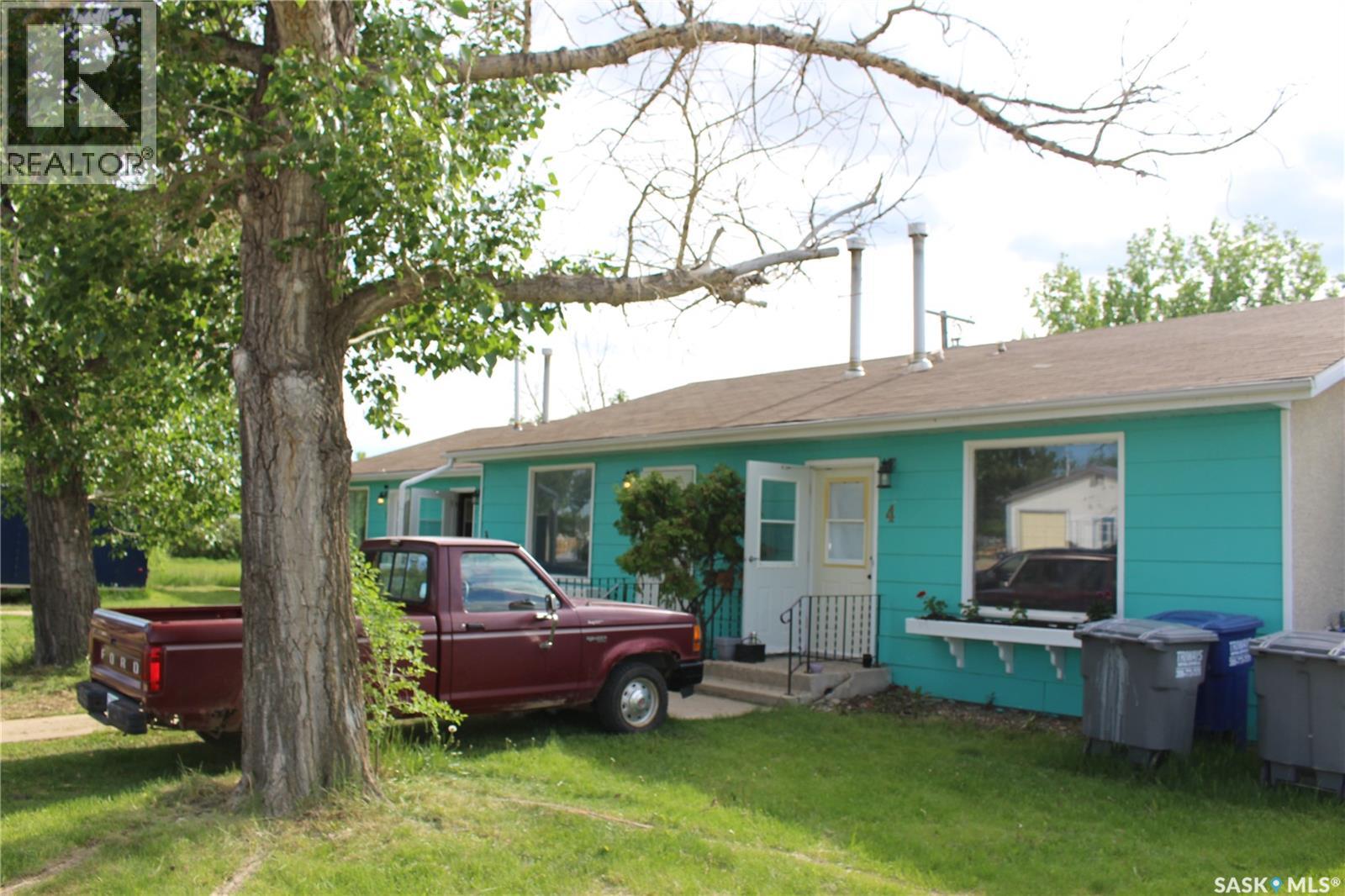810 8th Street Property Photo 3