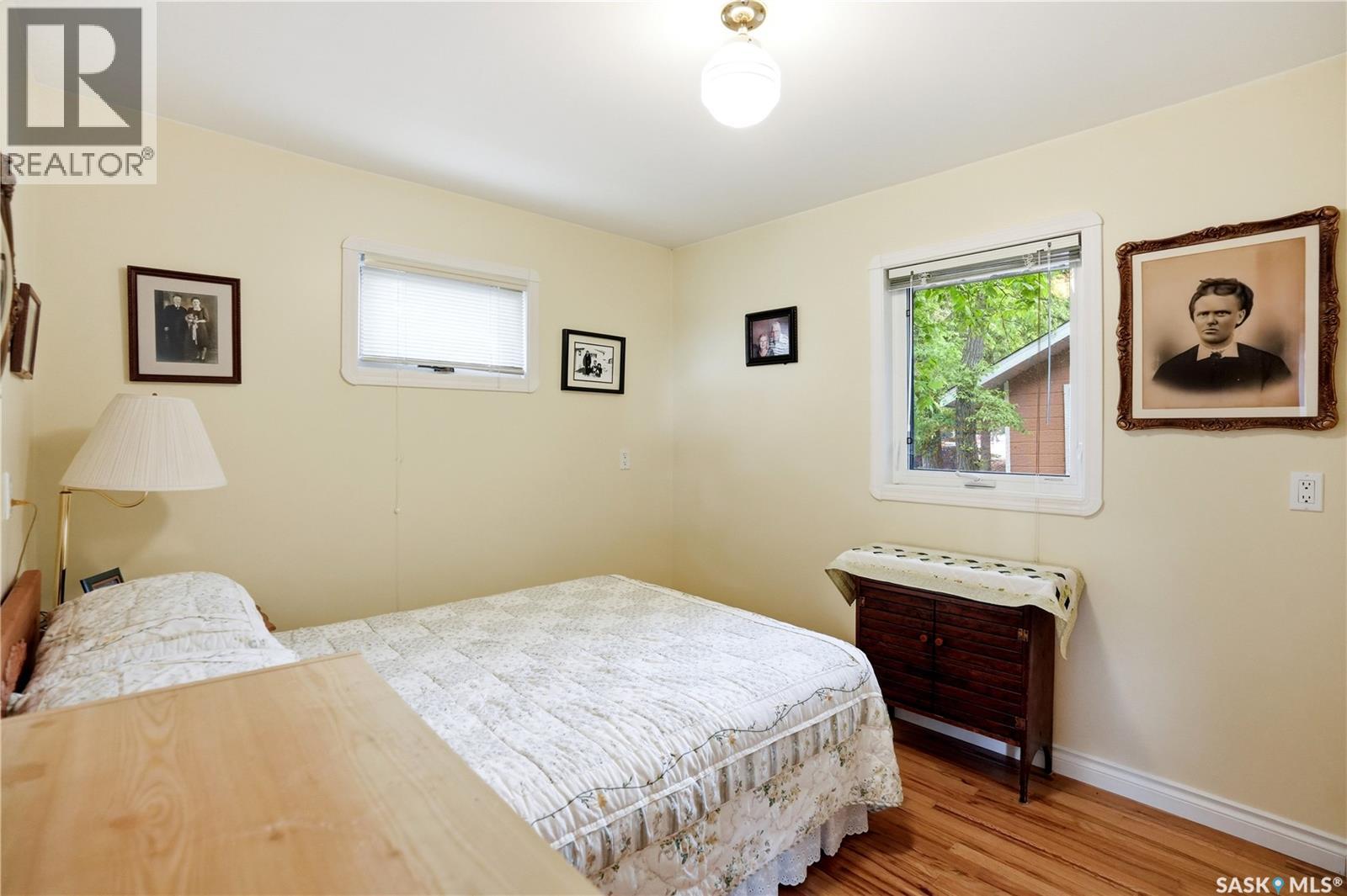 21 Pelican Street W Property Photo 23
