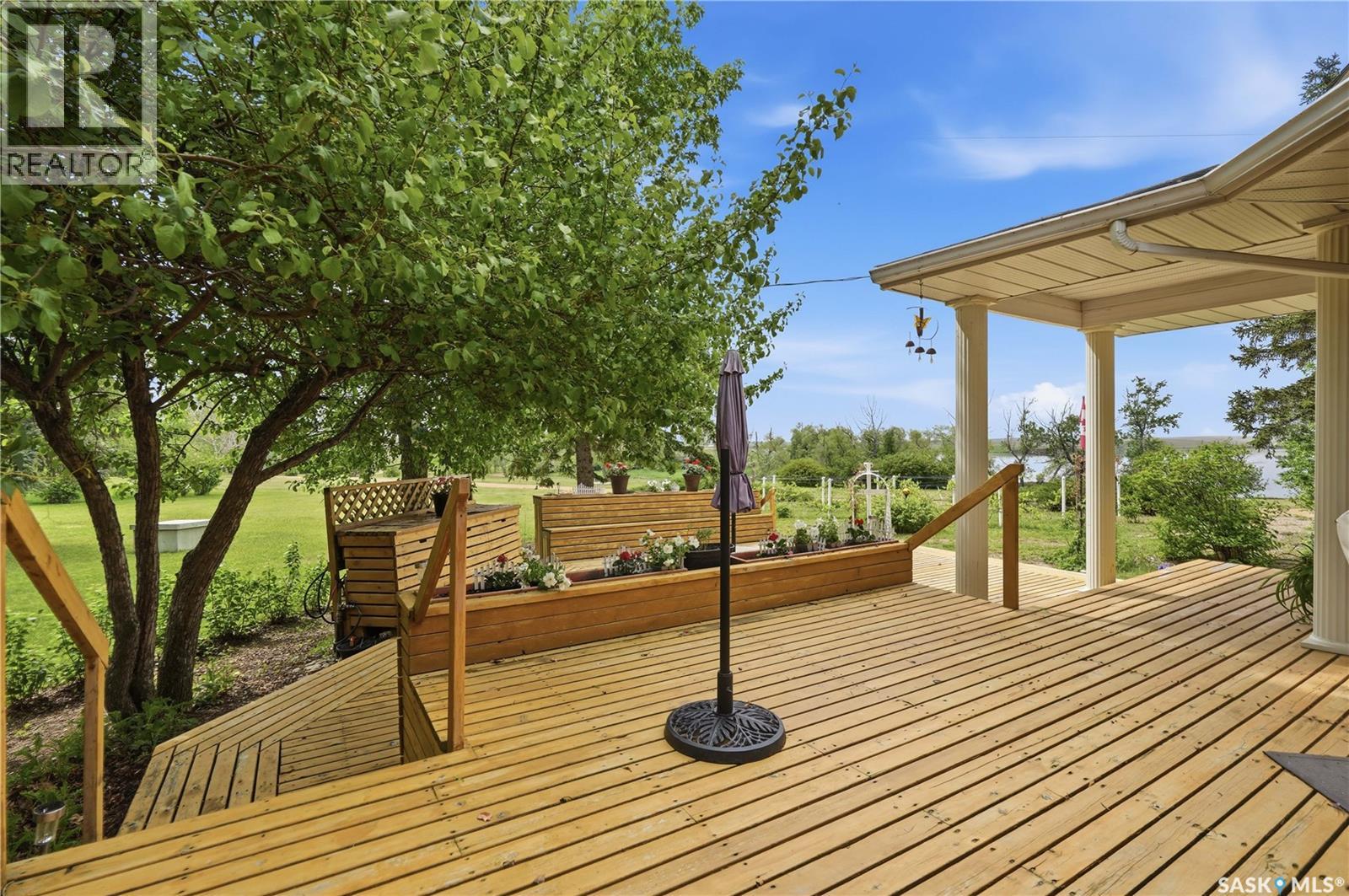 21 Pelican Street W Property Photo 62