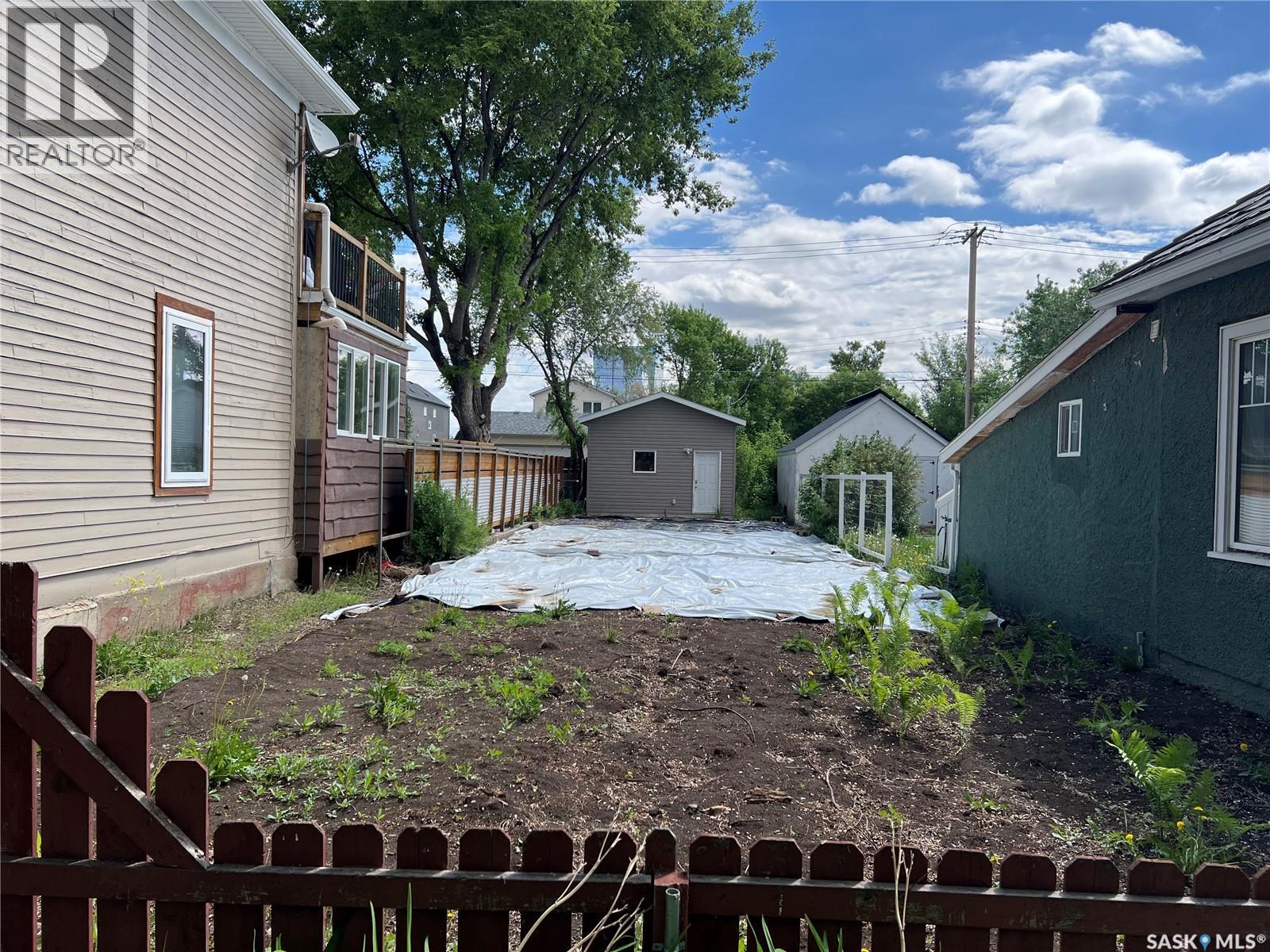 432 D Avenue S Property Photo 4