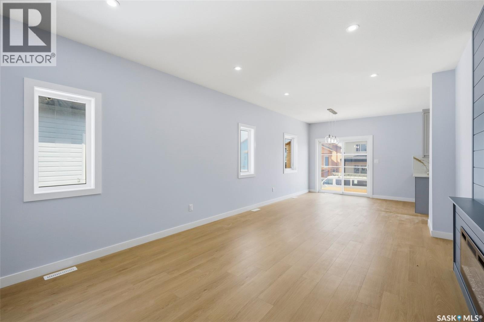 1158 Nightingale Terrace Property Photo 7