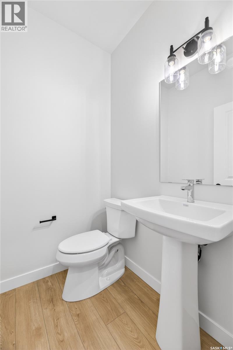 4 830 Brighton Boulevard Property Photo 4