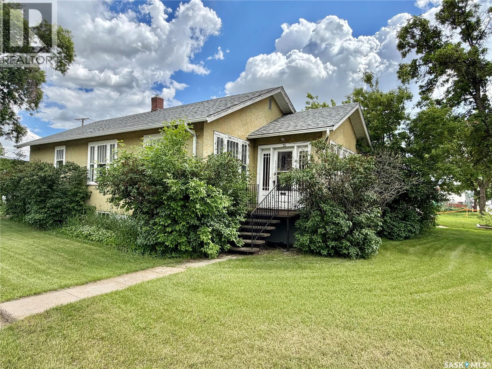 175 5th Avenue Nw Property Photo 1