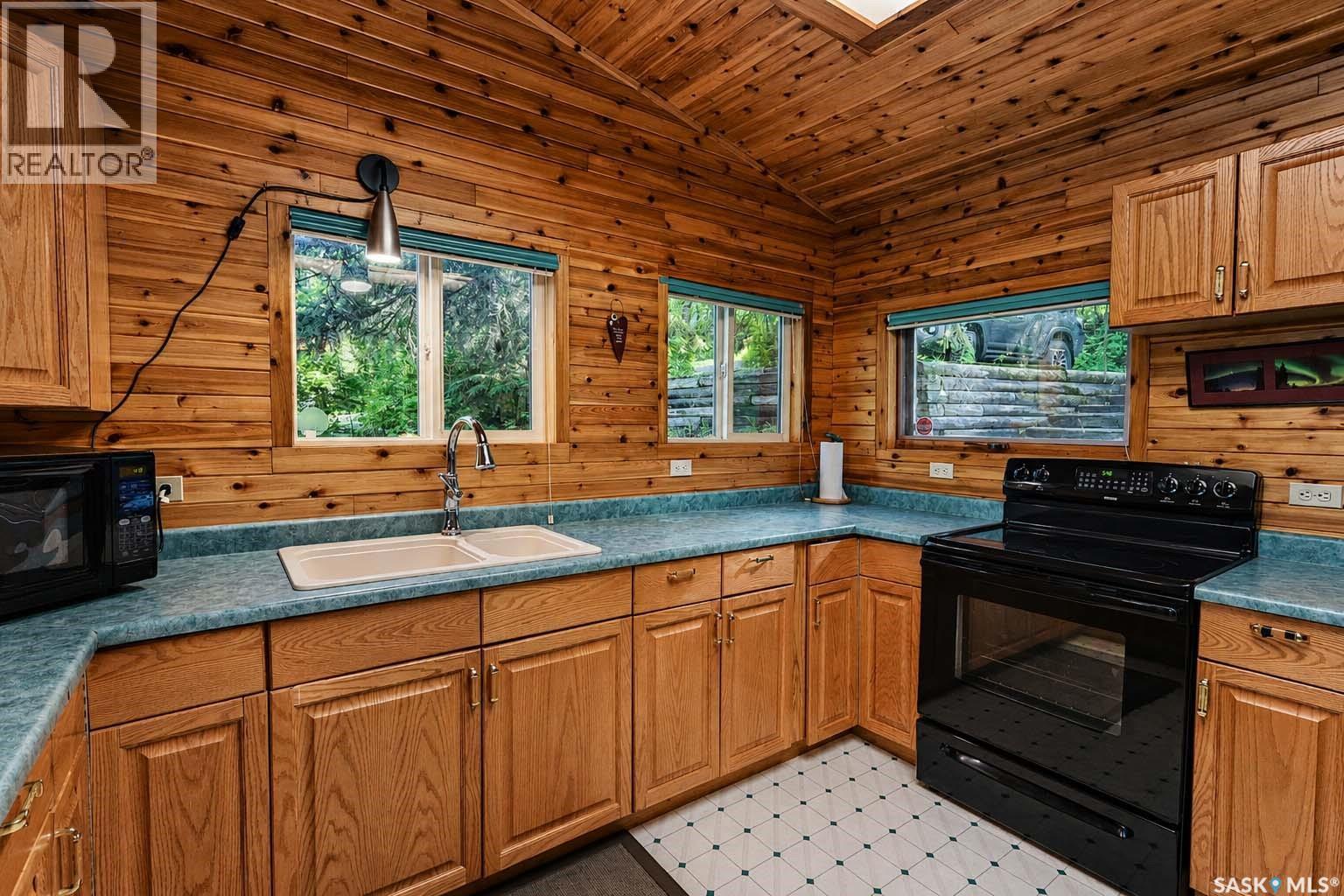 183 Carwin Park Drive Property Photo 10