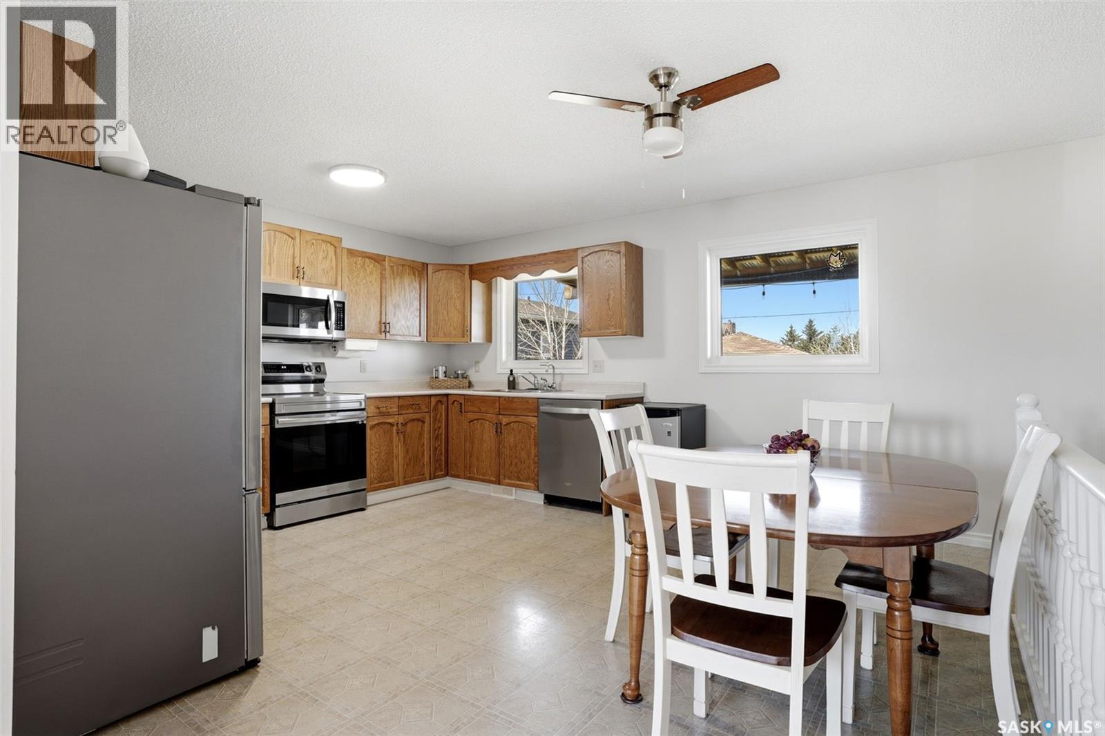 327 Coteau Street Property Photo 7