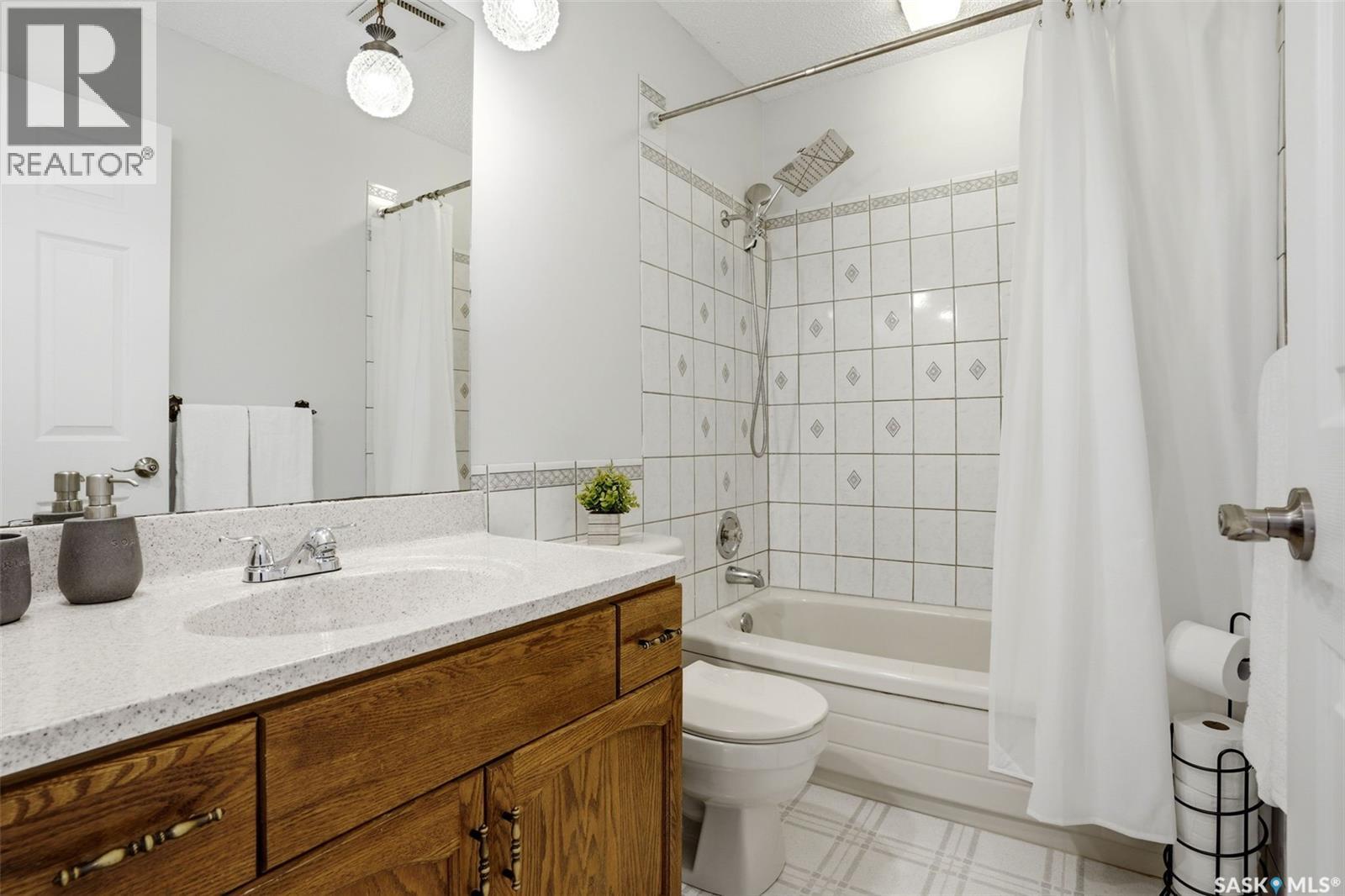 327 Coteau Street Property Photo 18