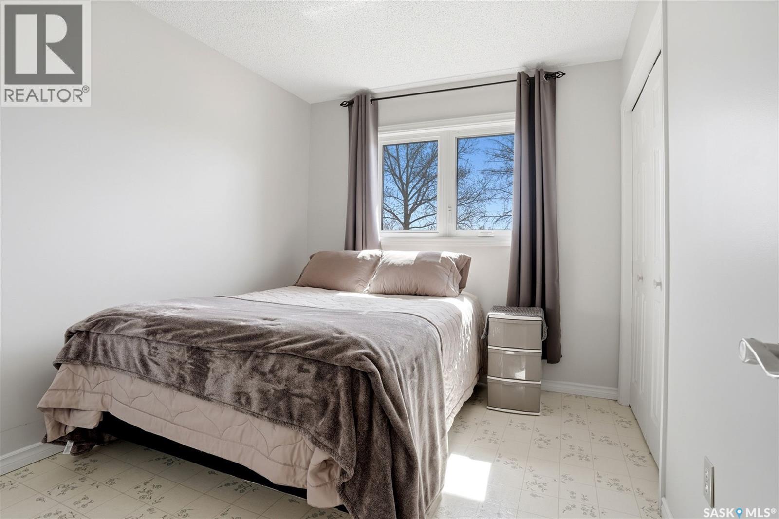 327 Coteau Street Property Photo 20