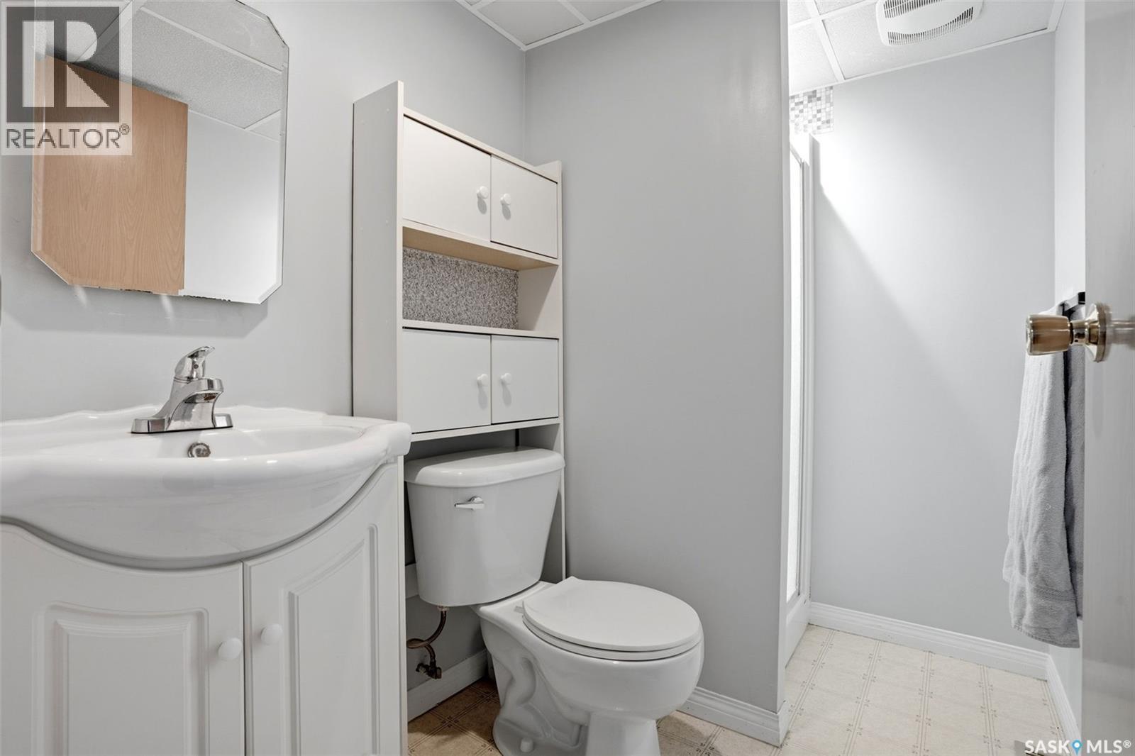 327 Coteau Street Property Photo 27