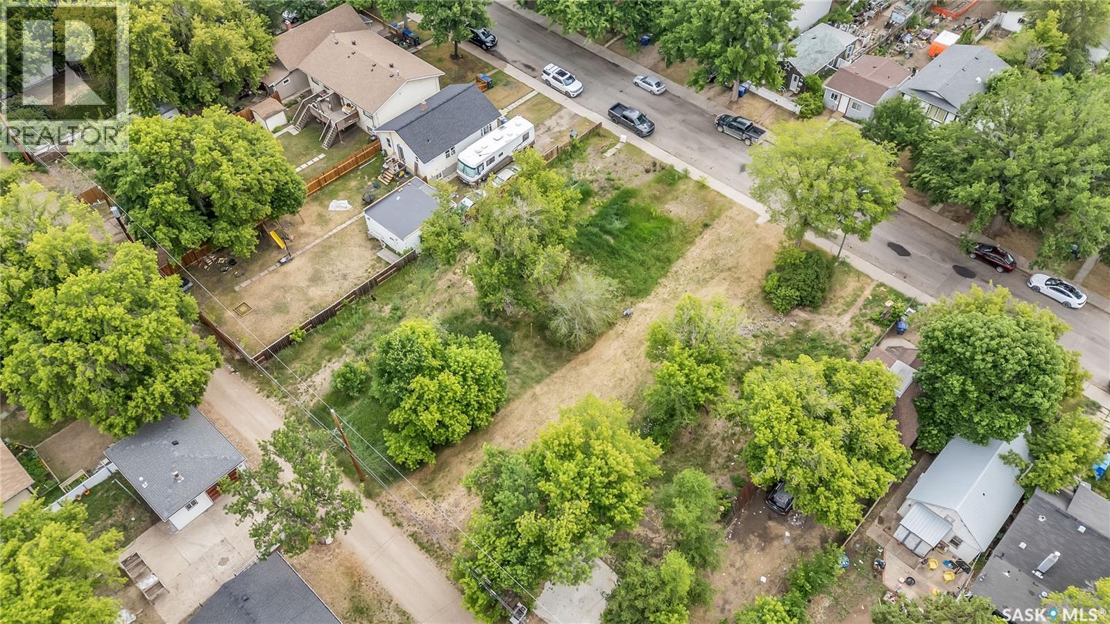 431a R Avenue S Property Photo 9