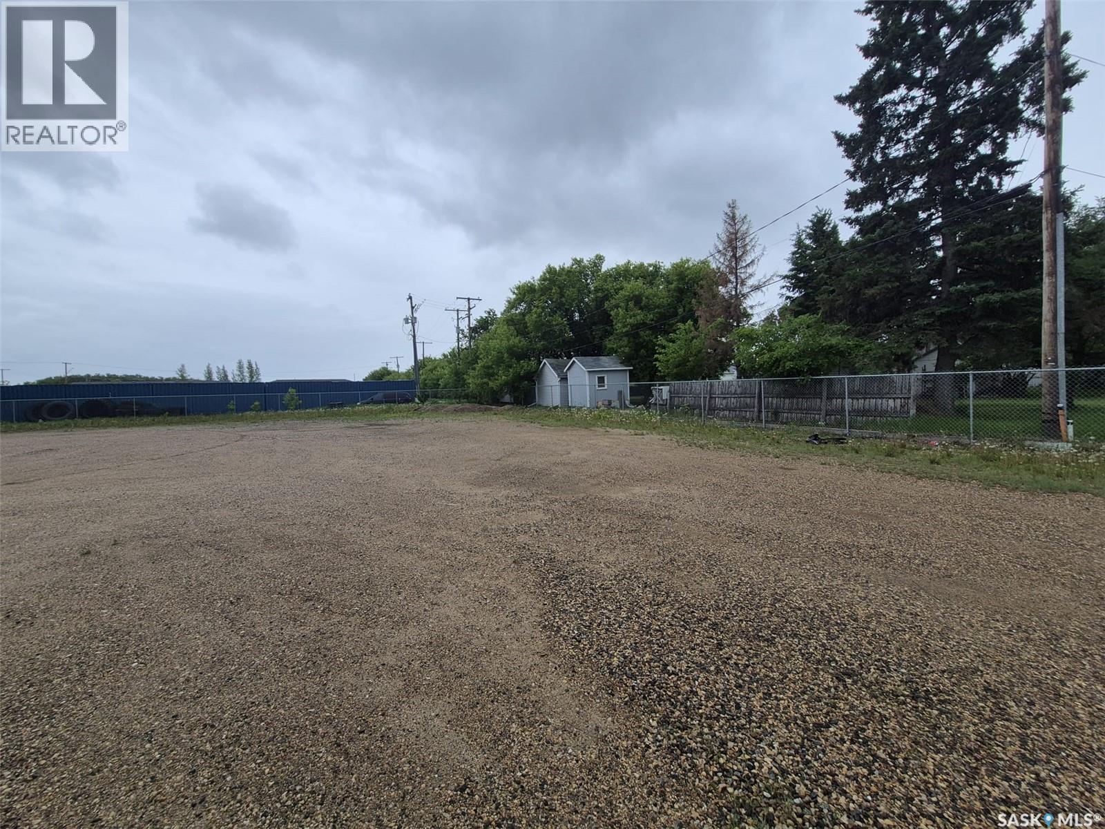 1 464 Broadway Street E Property Photo 8