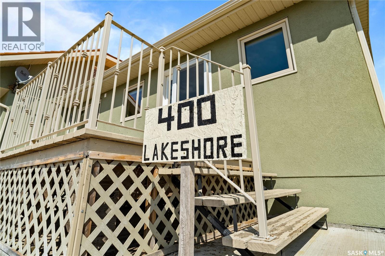 400 Lakeshore Drive Property Photo 4