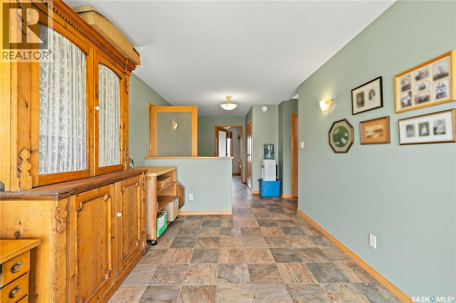 400 Lakeshore Drive Property Photo 19