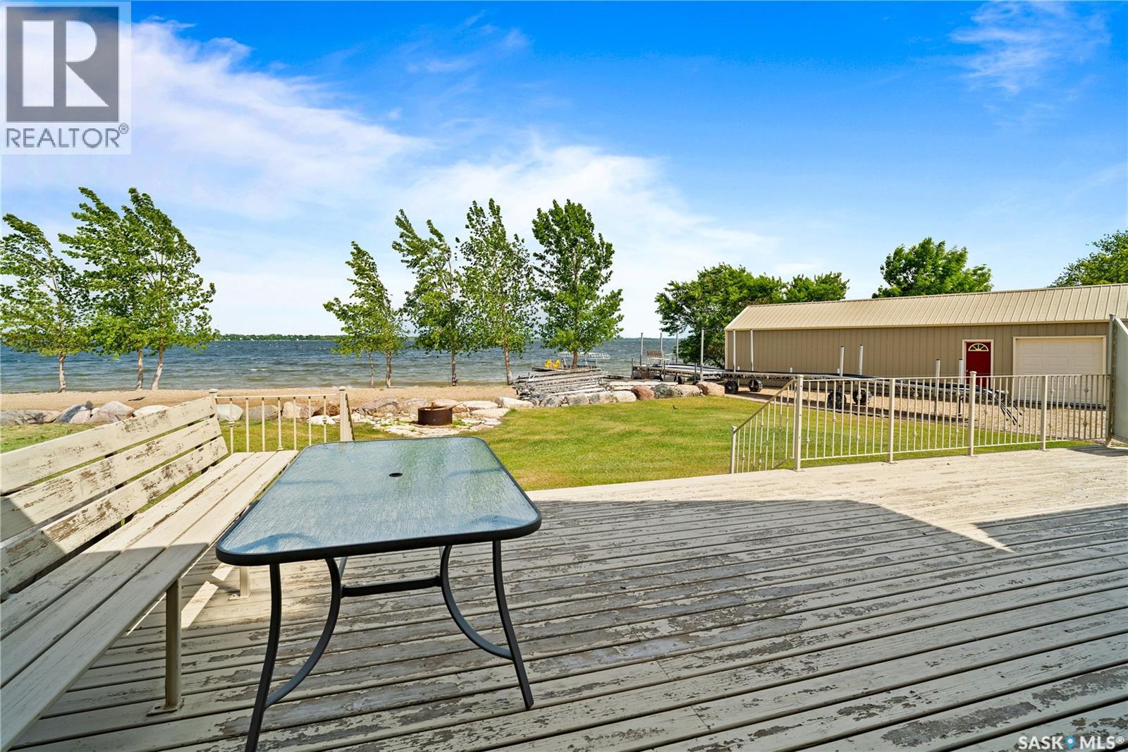 400 Lakeshore Drive Property Photo 27