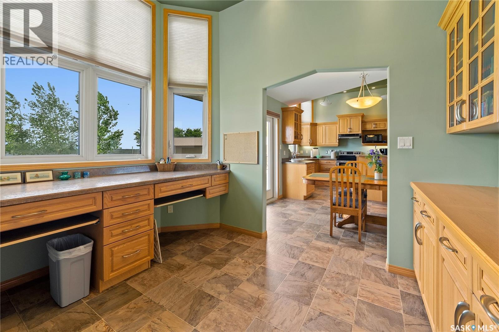 400 Lakeshore Drive Property Photo 30