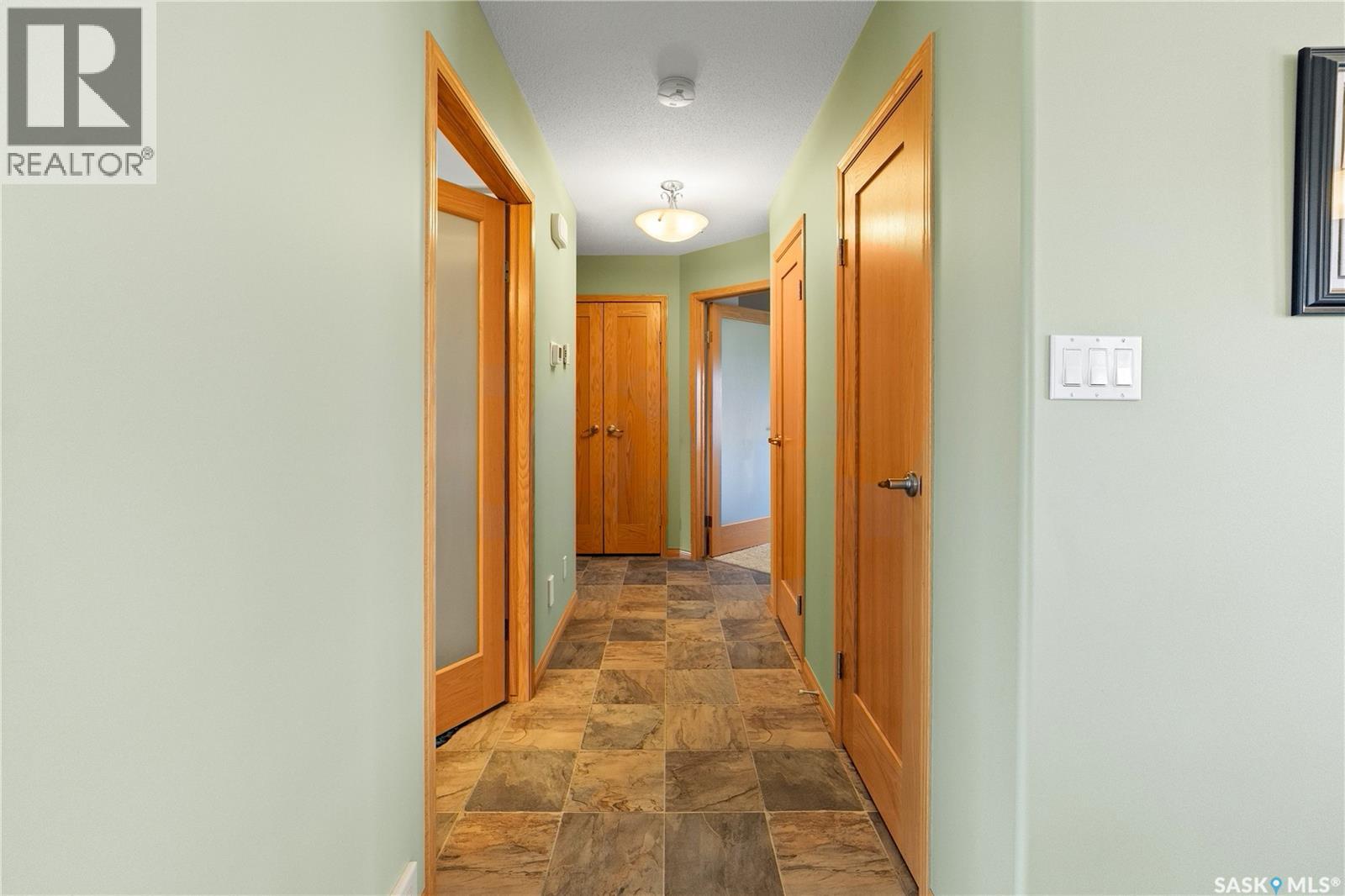 400 Lakeshore Drive Property Photo 35