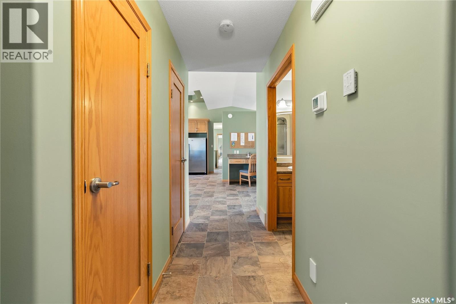 400 Lakeshore Drive Property Photo 46