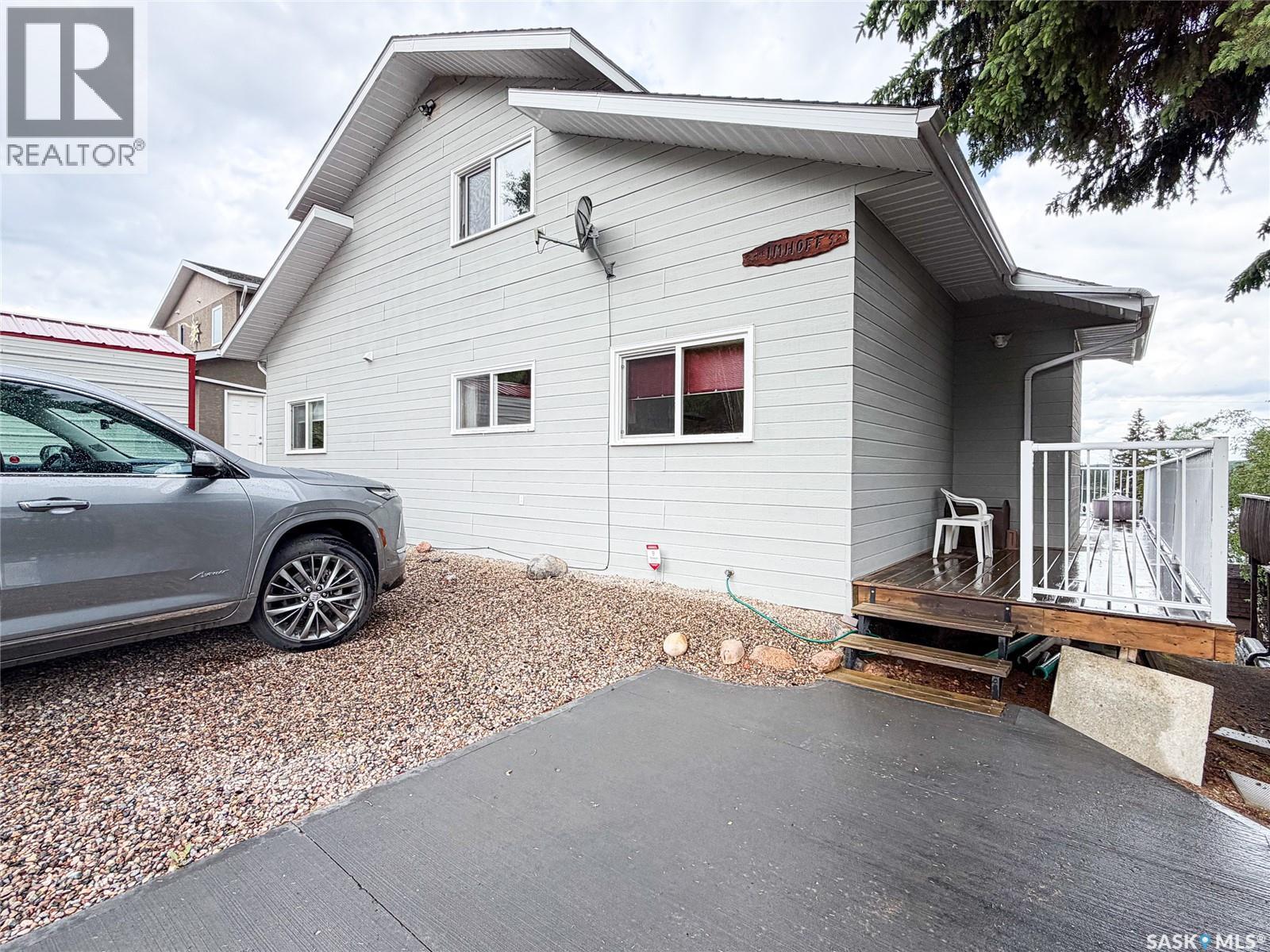 114 2nd Avenue Property Photo 29