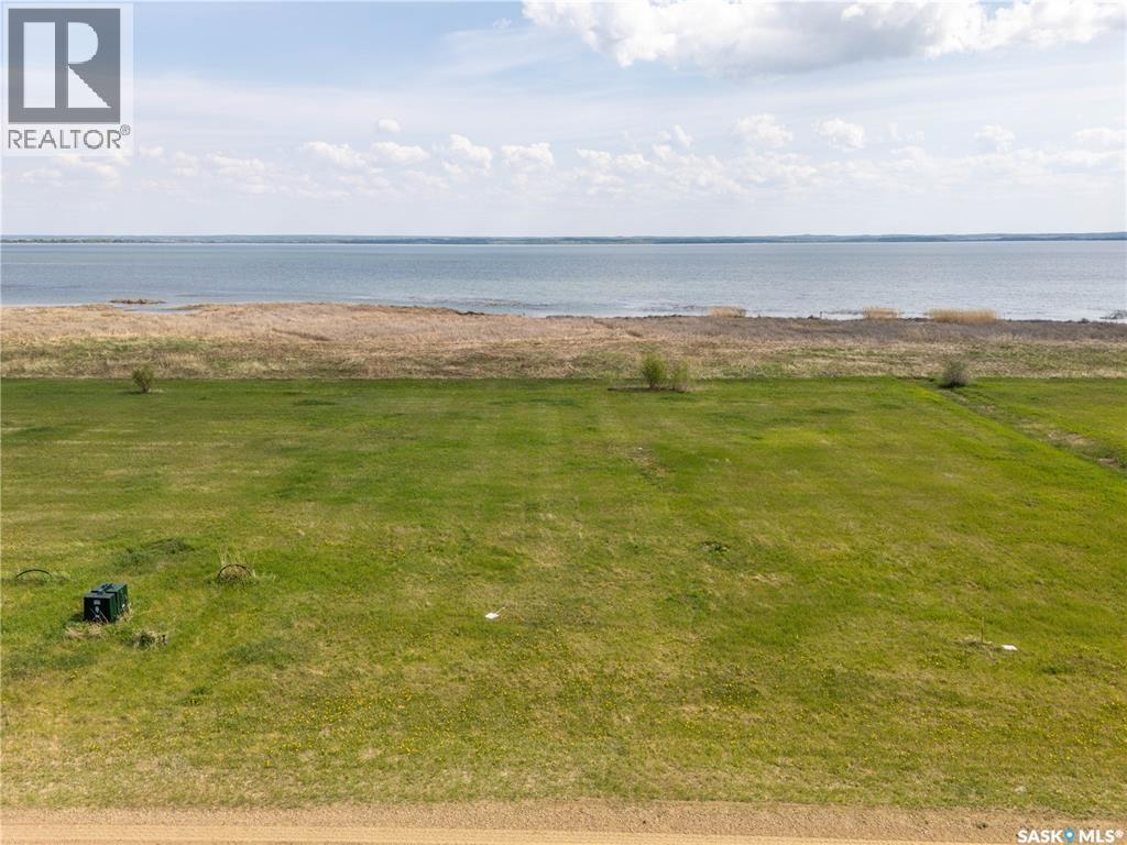 830 Lakeshore Drive Property Photo 6