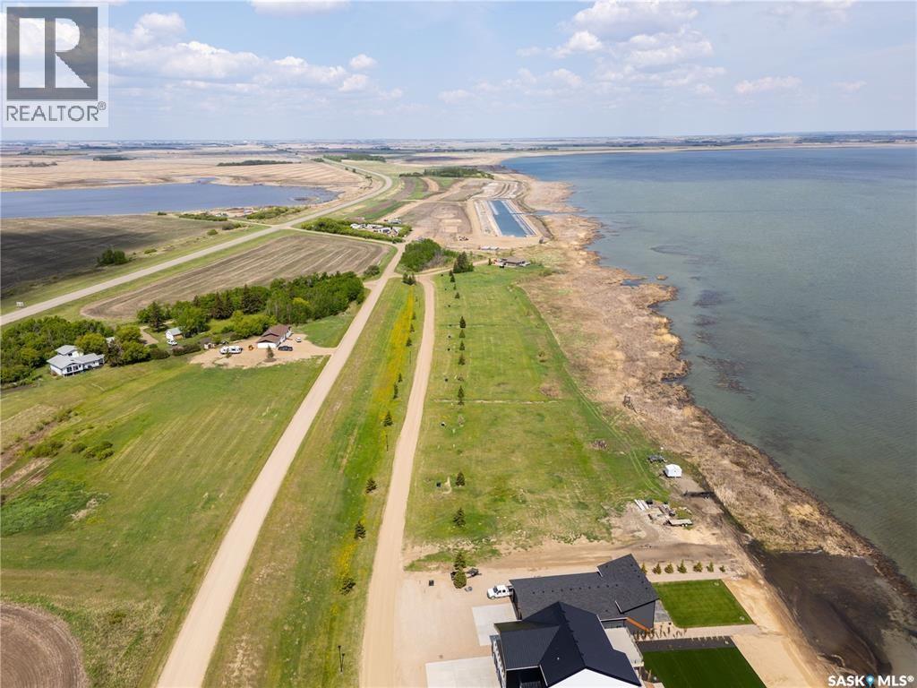 860 Lakeshore Drive Property Photo 20