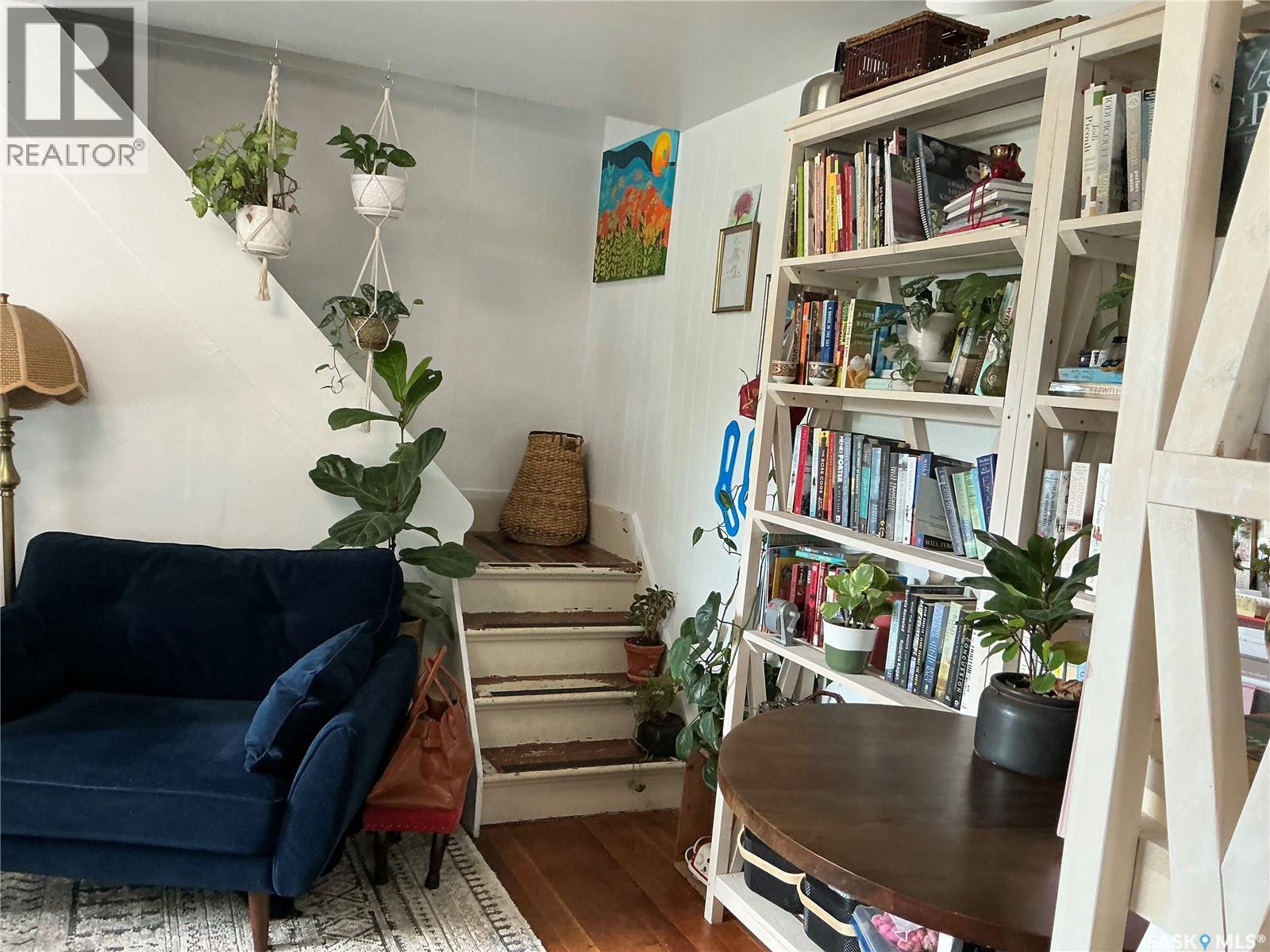 325 Centre Street Property Photo 16