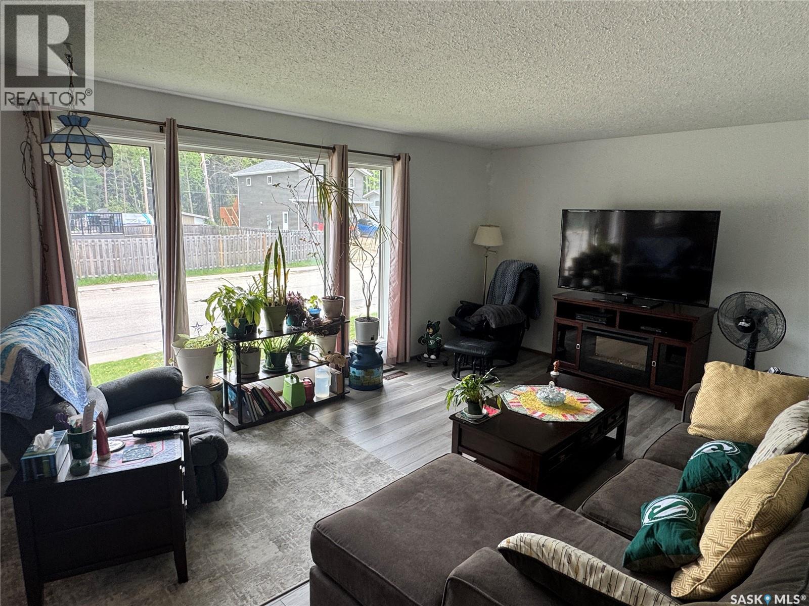 1504 Studer Street Property Photo 7