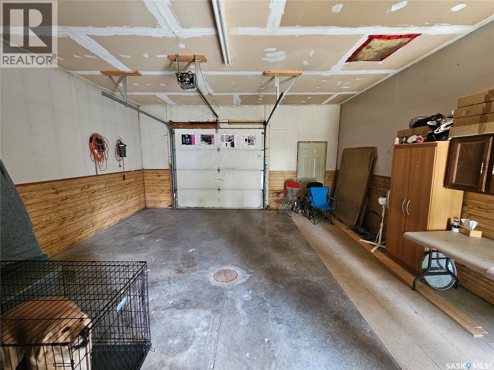 206 W 1st Street Property Photo 3