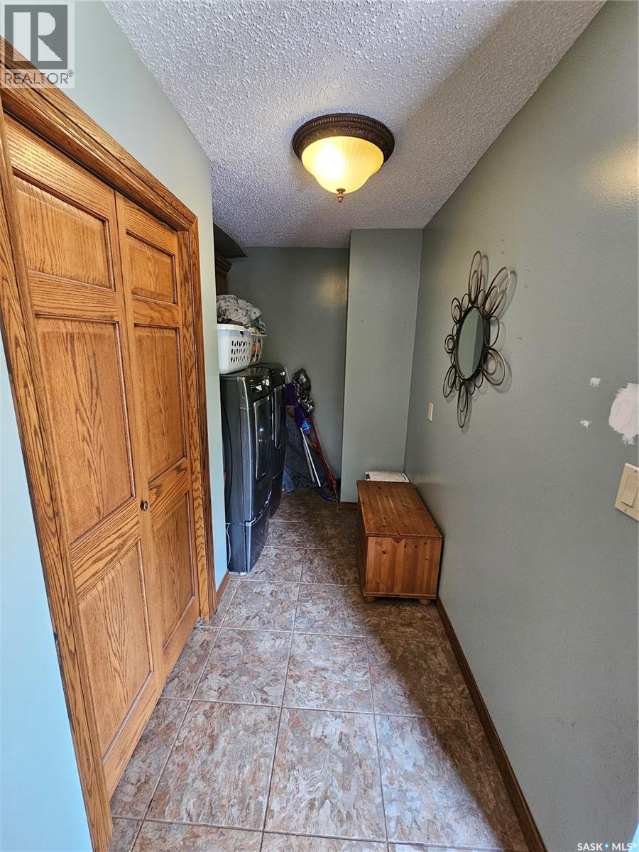 206 W 1st Street Property Photo 29