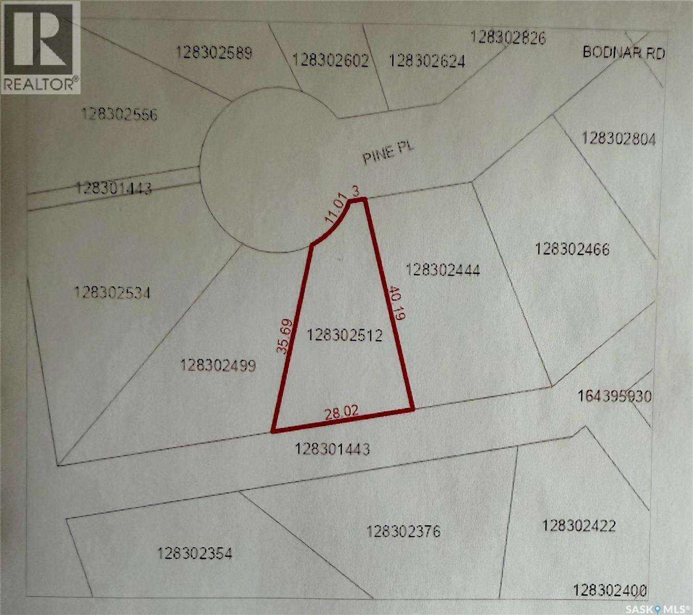 606 Pine Place Property Photo 2