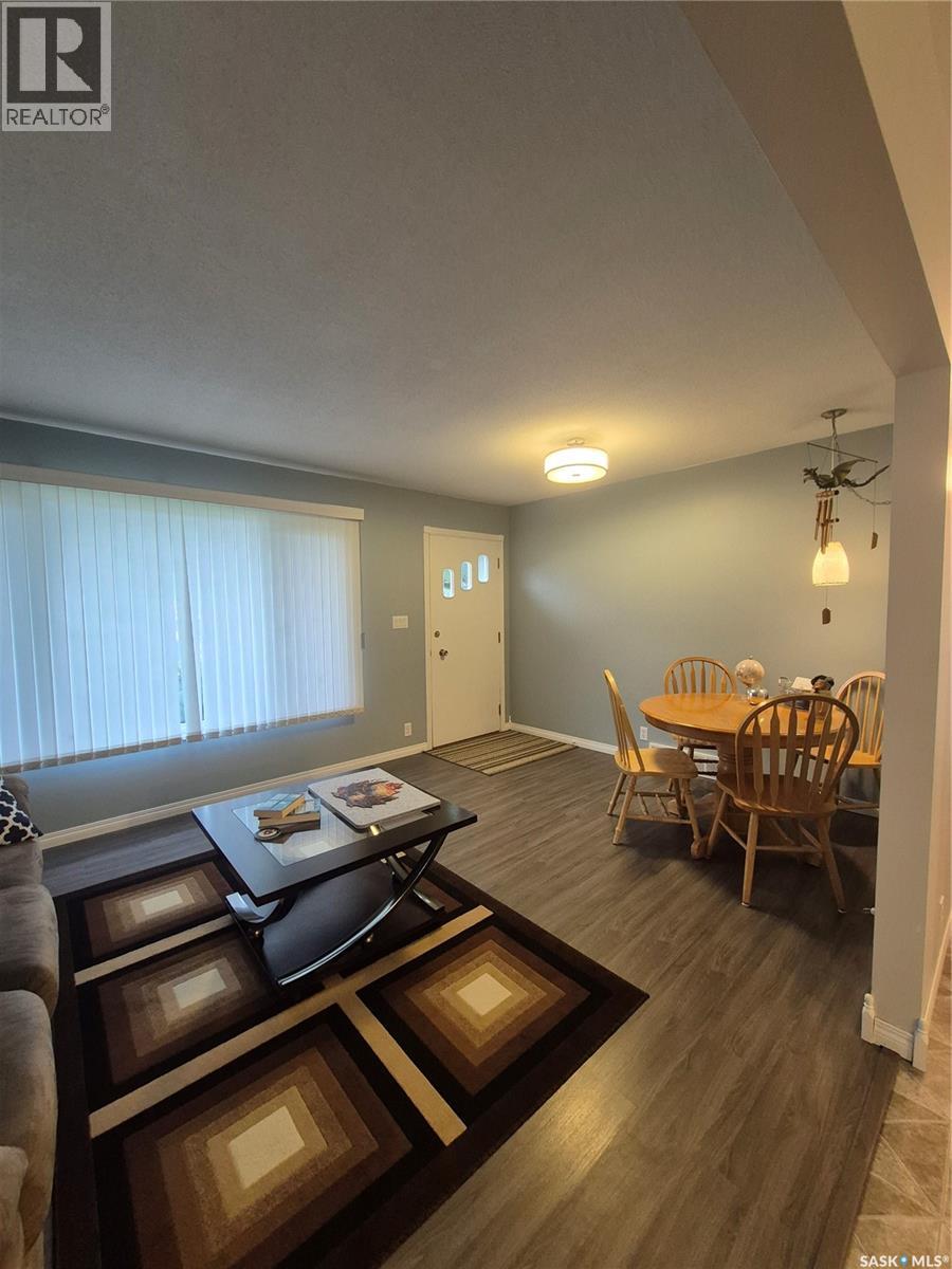 108 Downey Street Property Photo 3