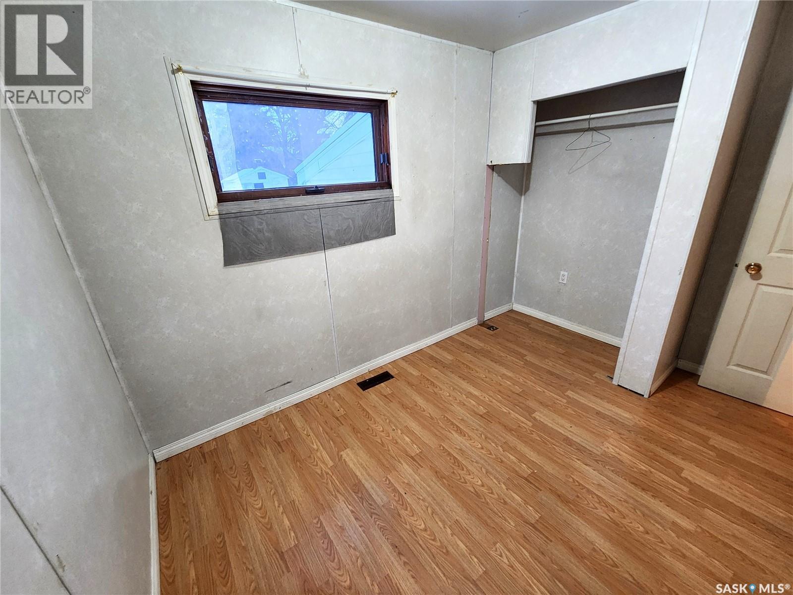 508 1st Avenue E Property Photo 11