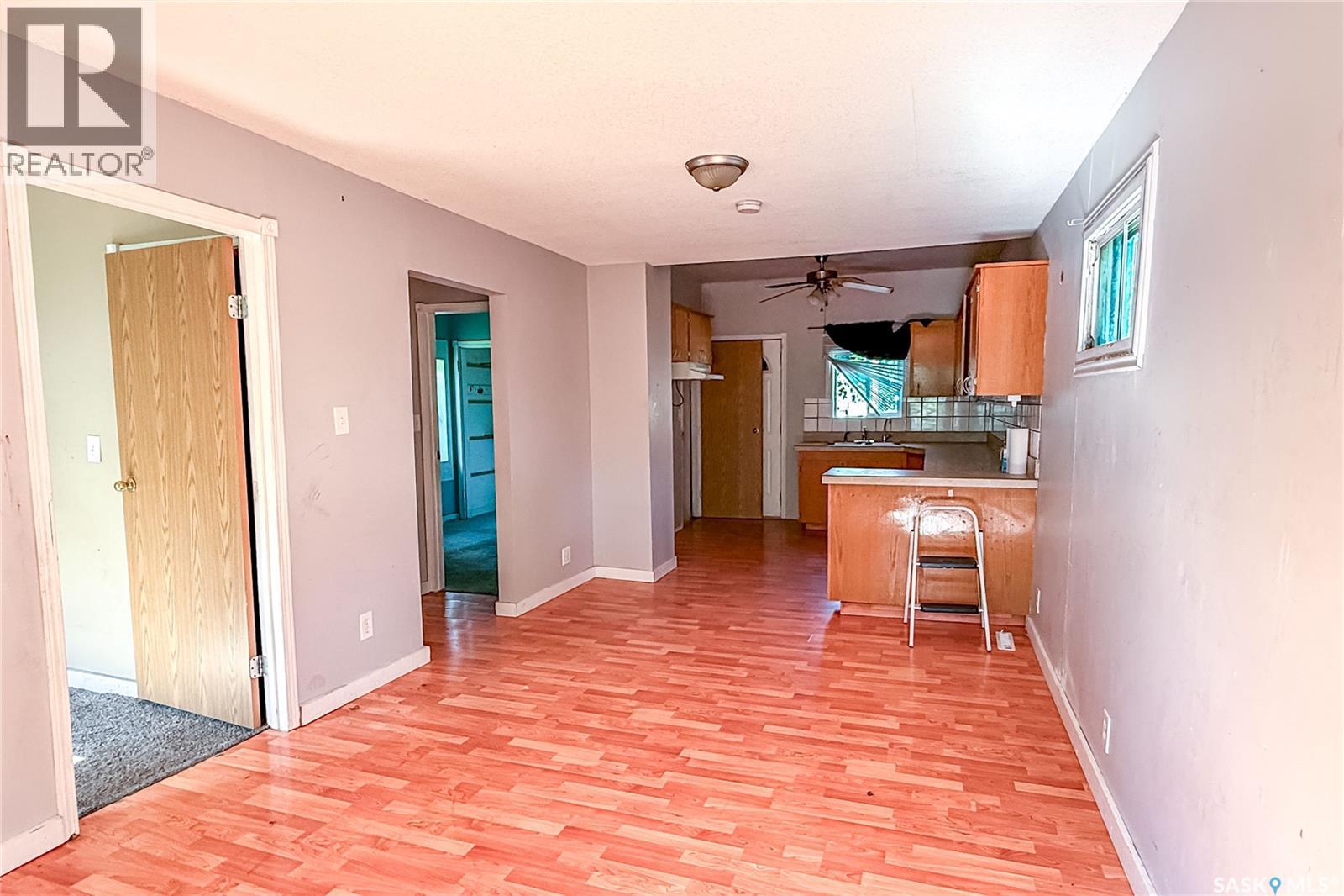 1132 Queen Street Property Photo 4