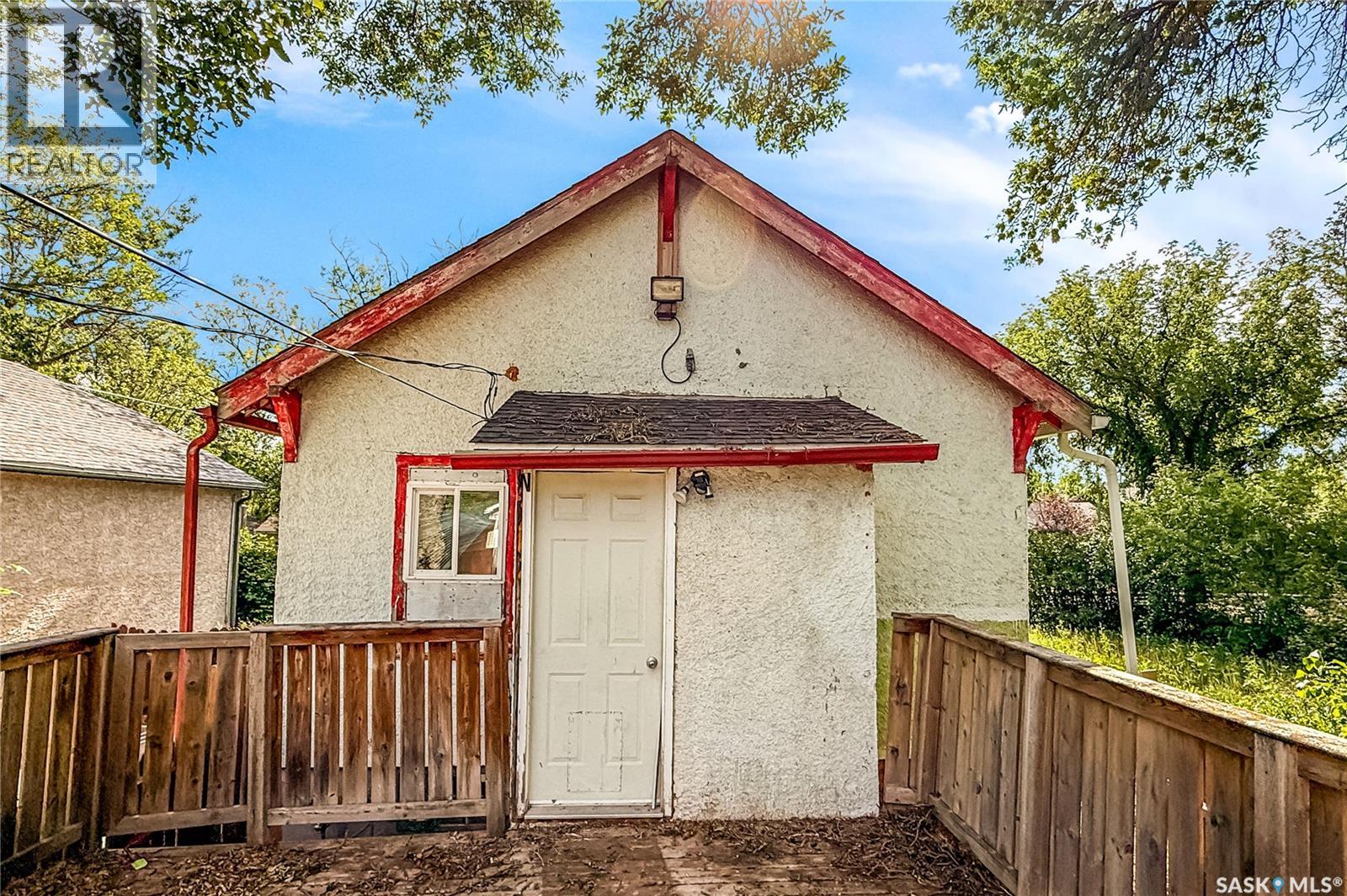 1132 Queen Street Property Photo 15