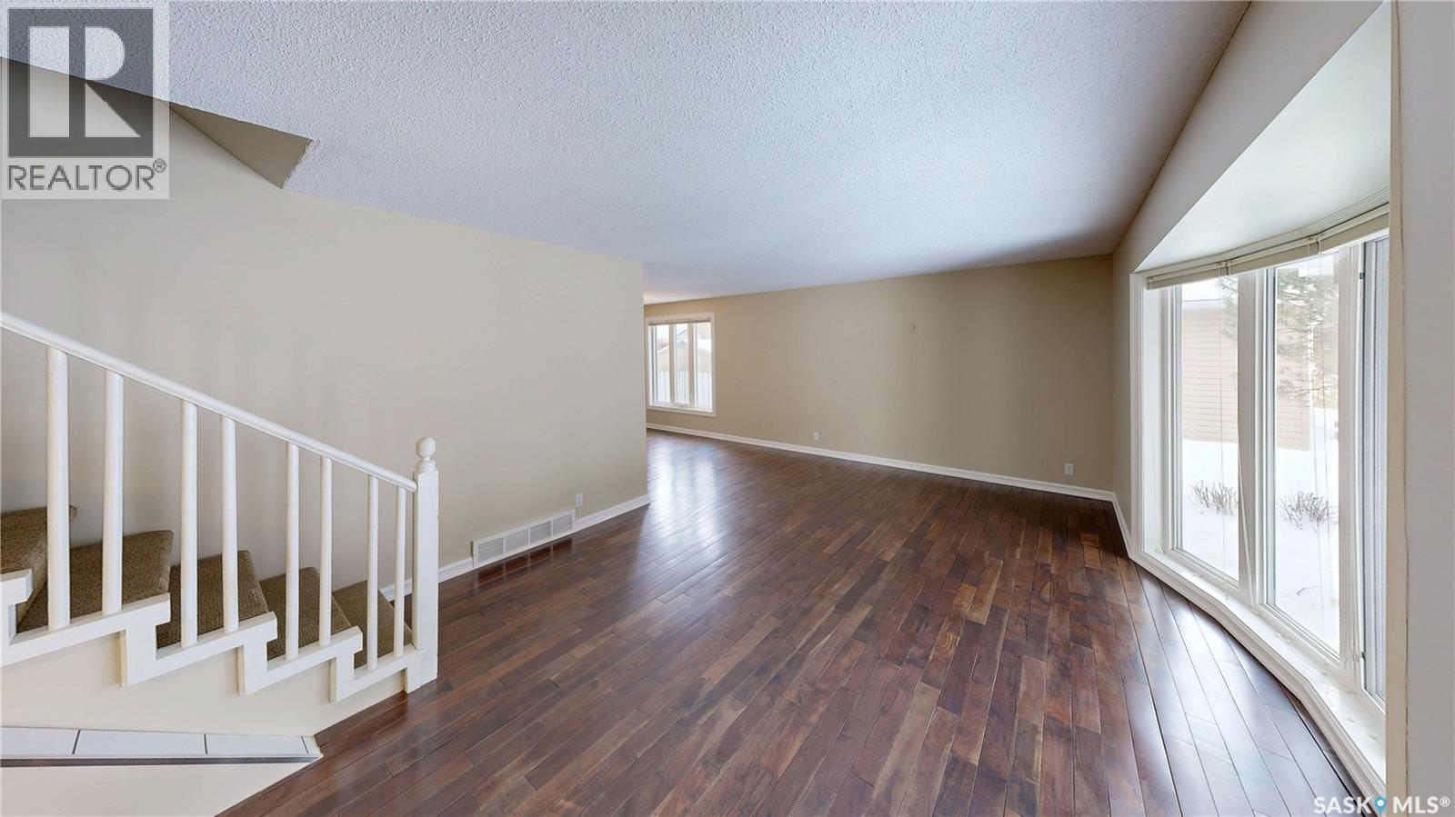 50 Lowry Place Property Photo 6