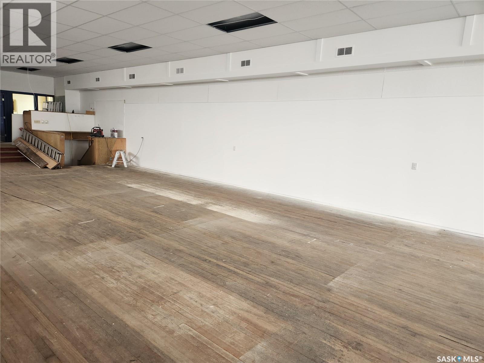 1101 100th Street Property Photo 4