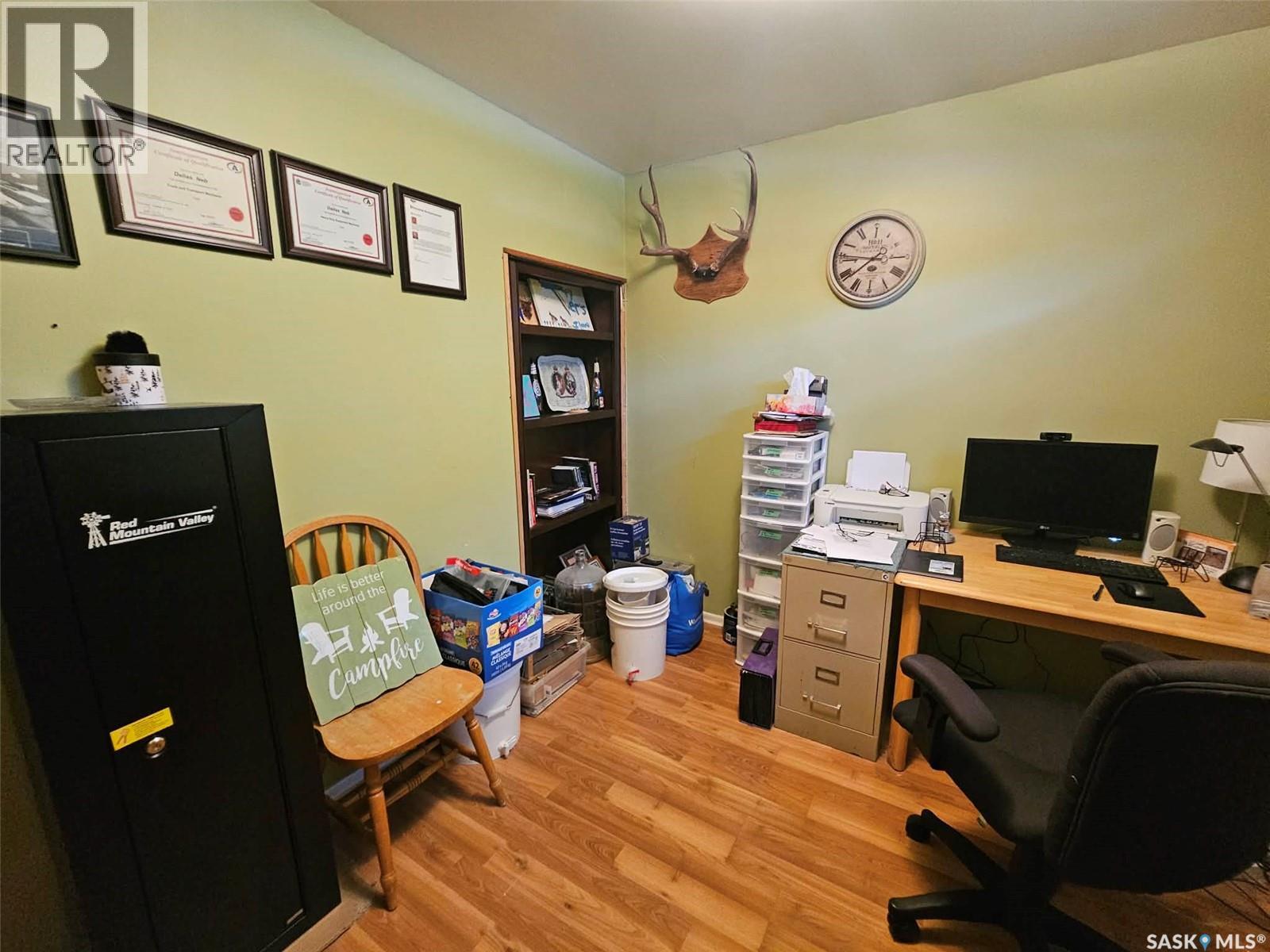 409 Royal Place Property Photo 14
