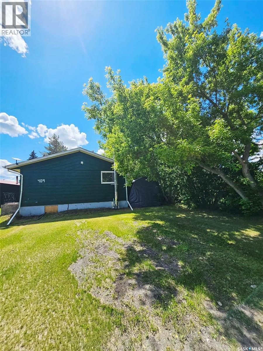 409 Royal Place Property Photo 35
