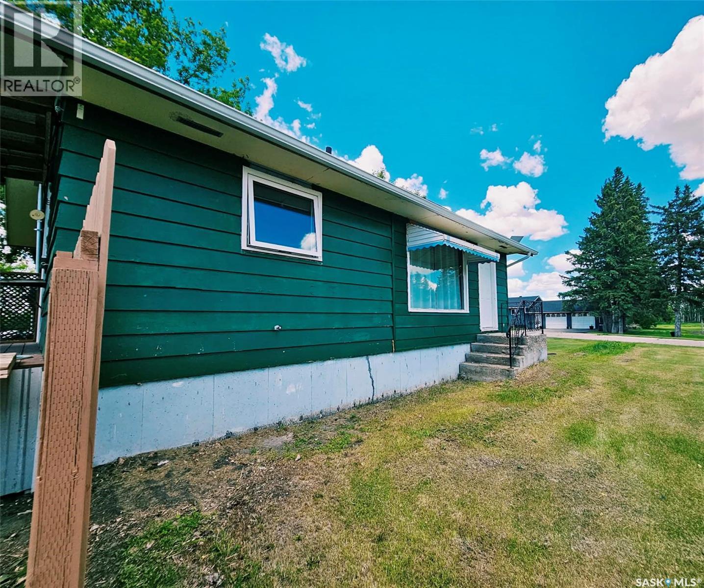 409 Royal Place Property Photo 45