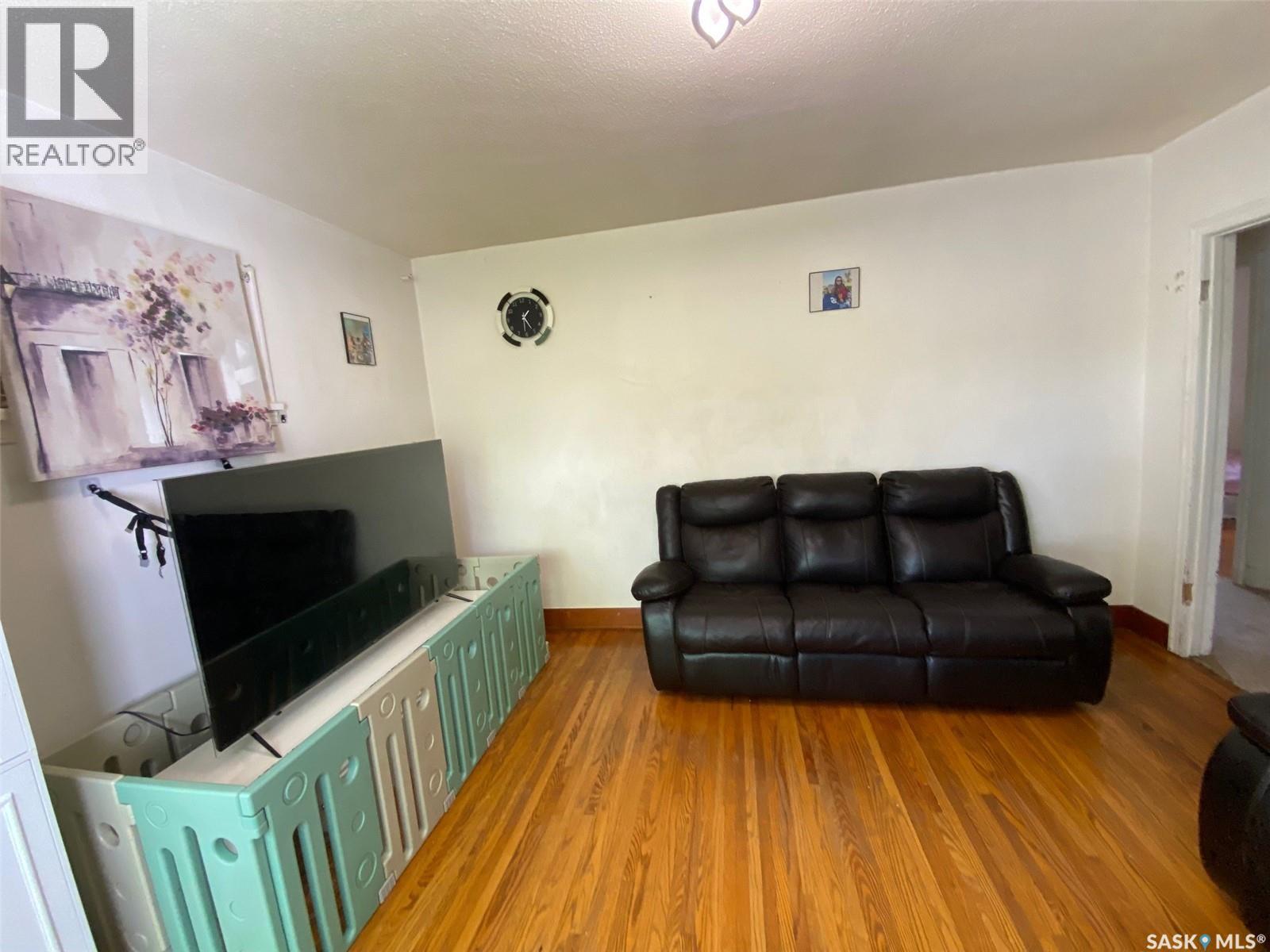 216 Maple Avenue Property Photo 10